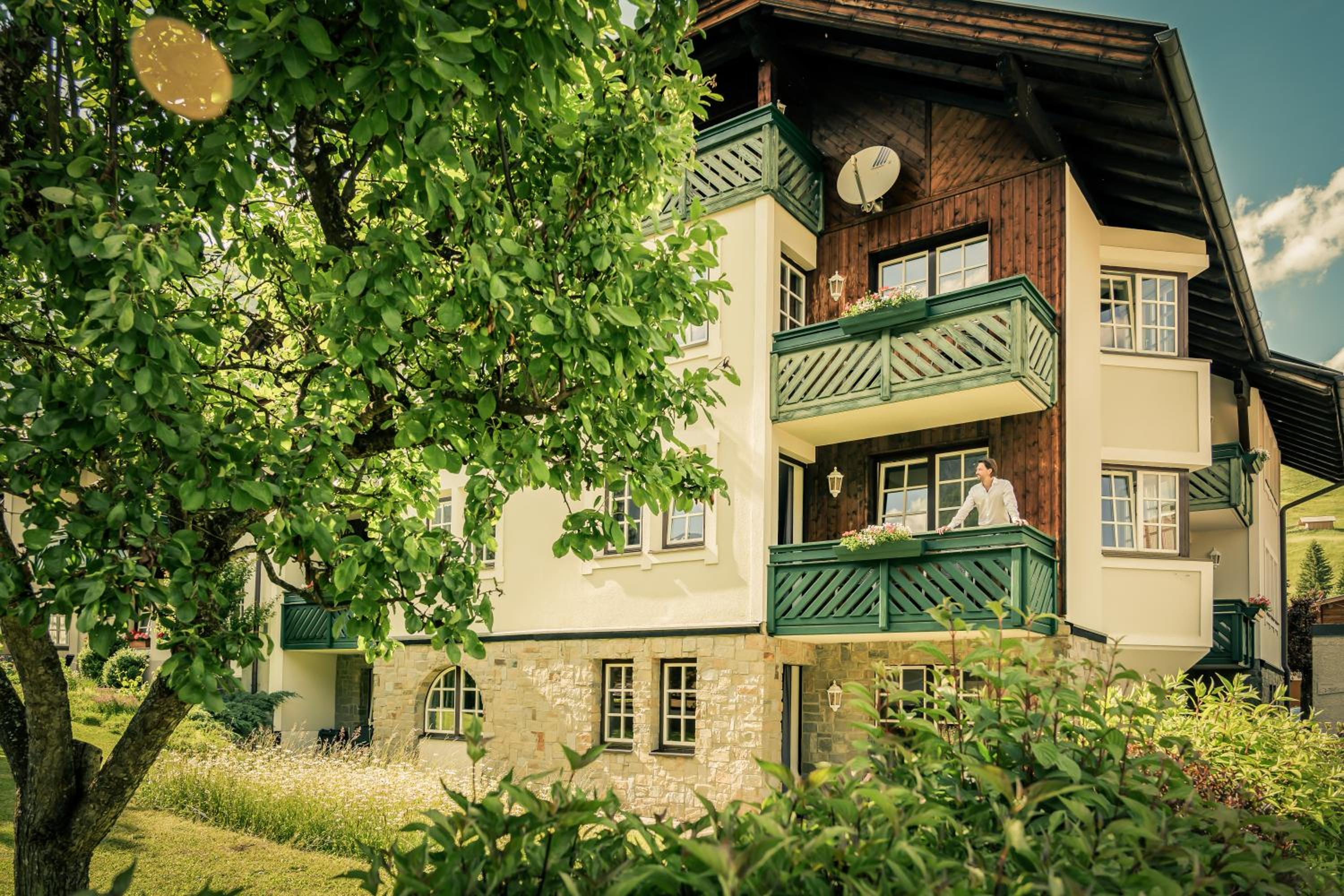 Villa Rosa Deluxe Apartments