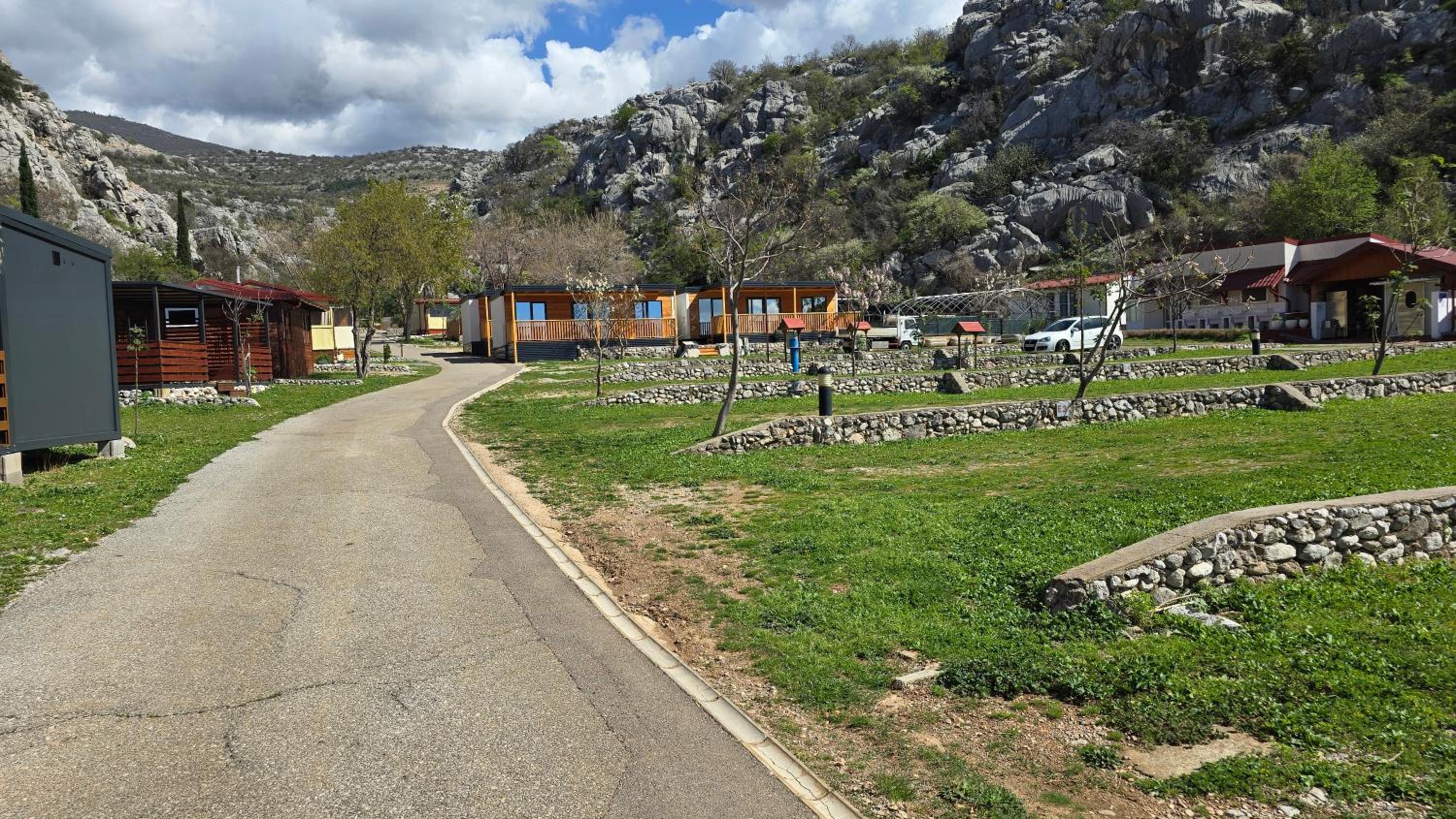 Stone Haven Mobile Home - Senj view 3