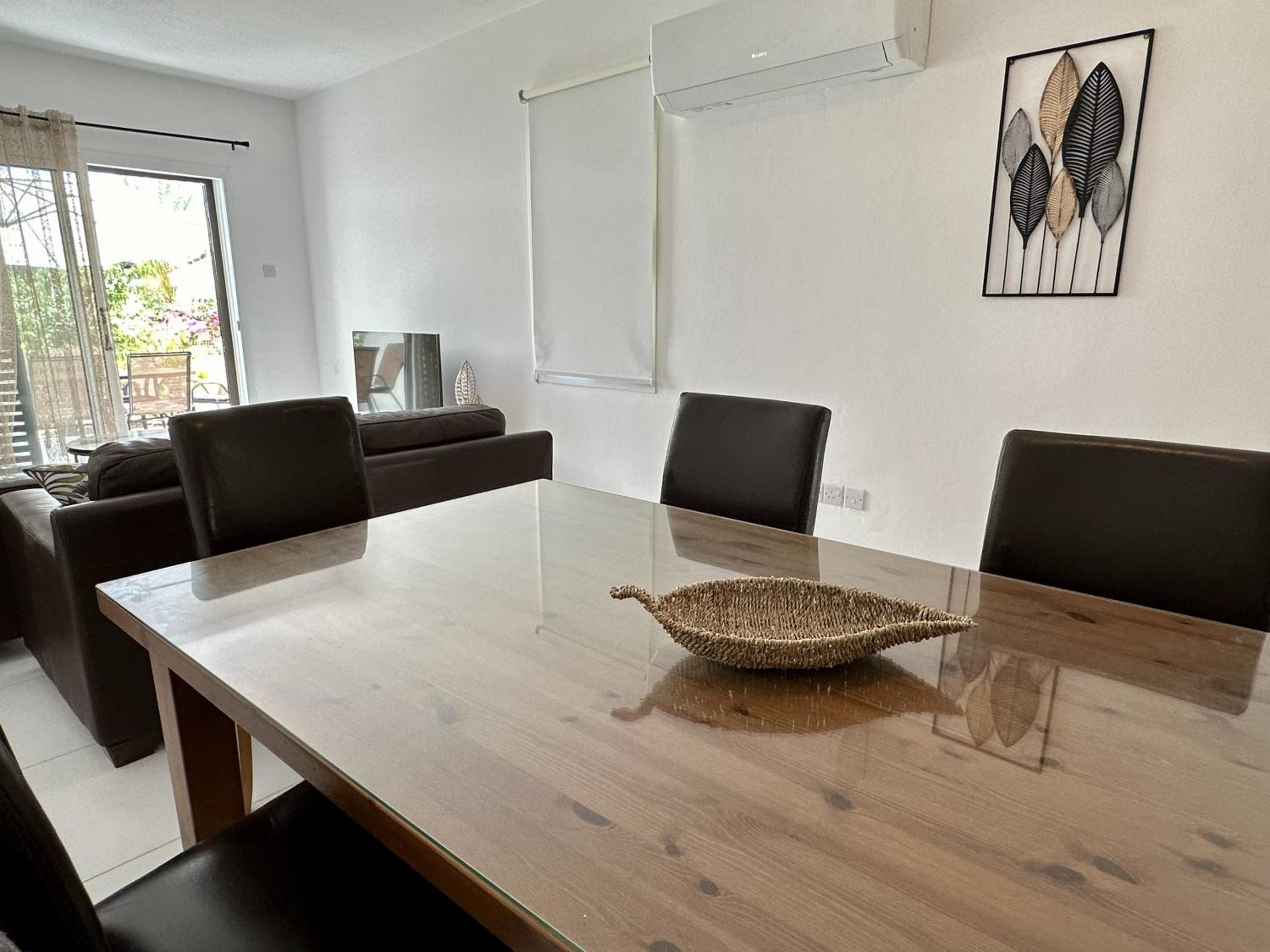 3 bdr house Ambrosia