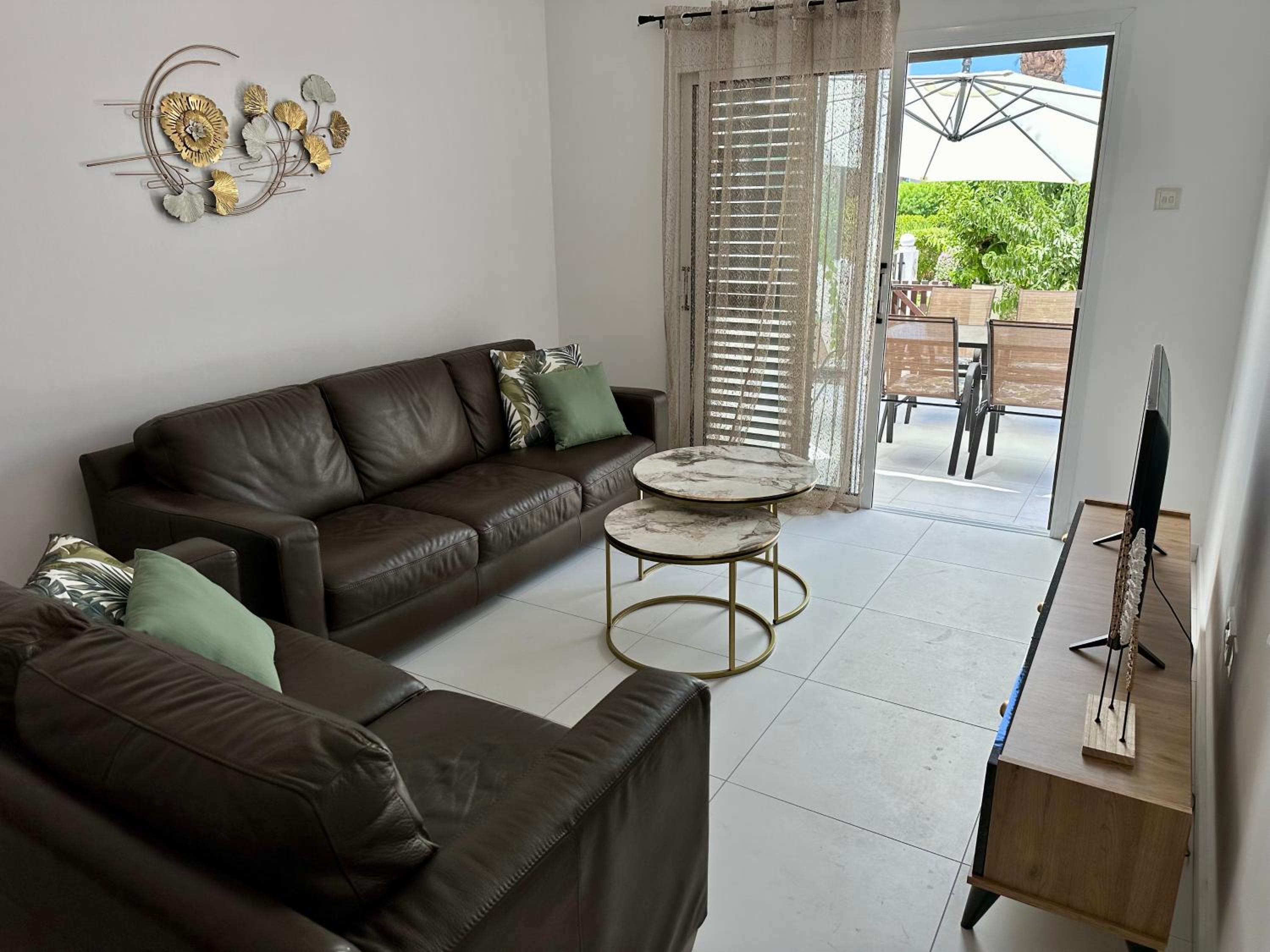 3 bdr house Ambrosia