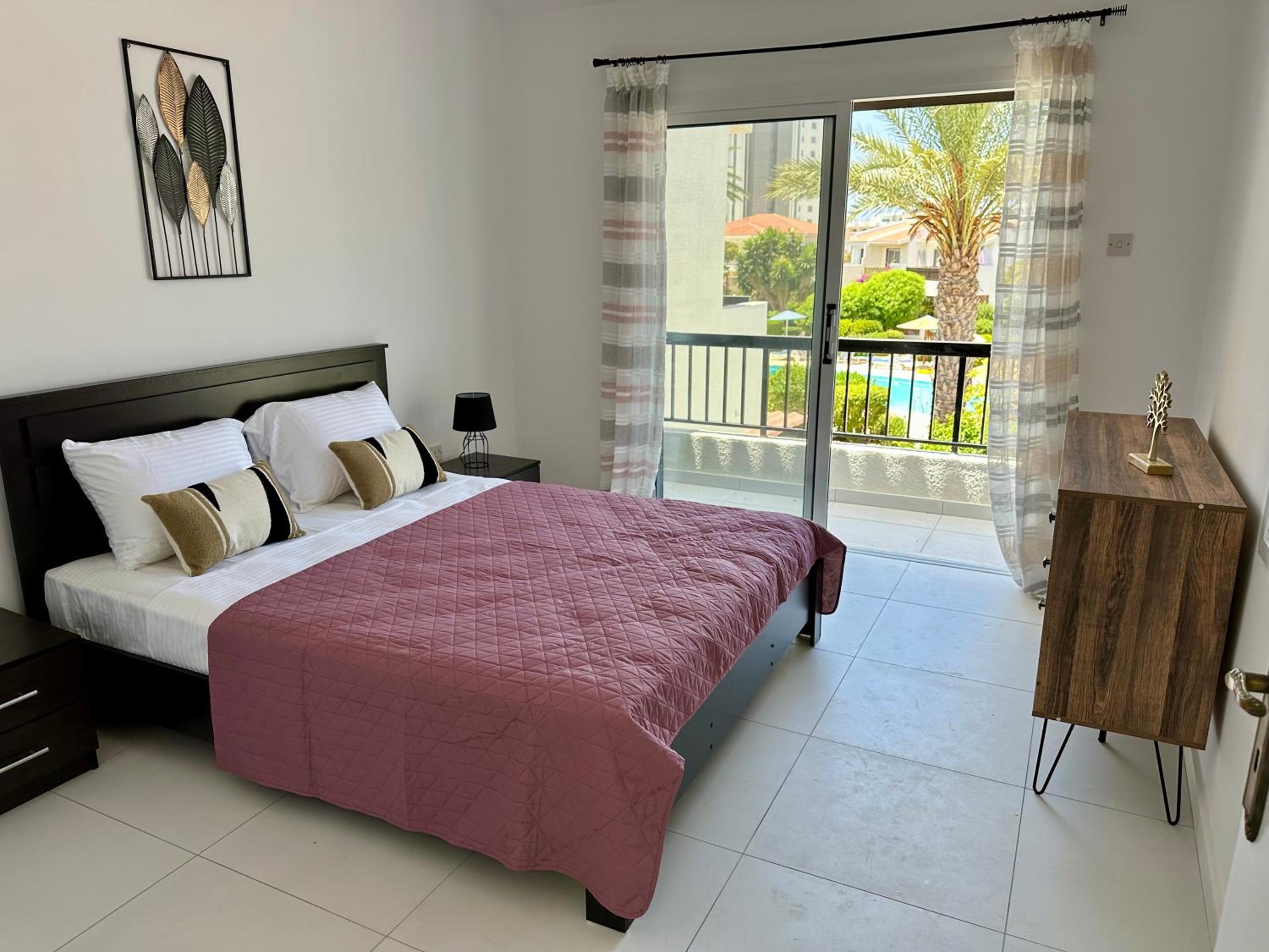 3 bdr house Ambrosia