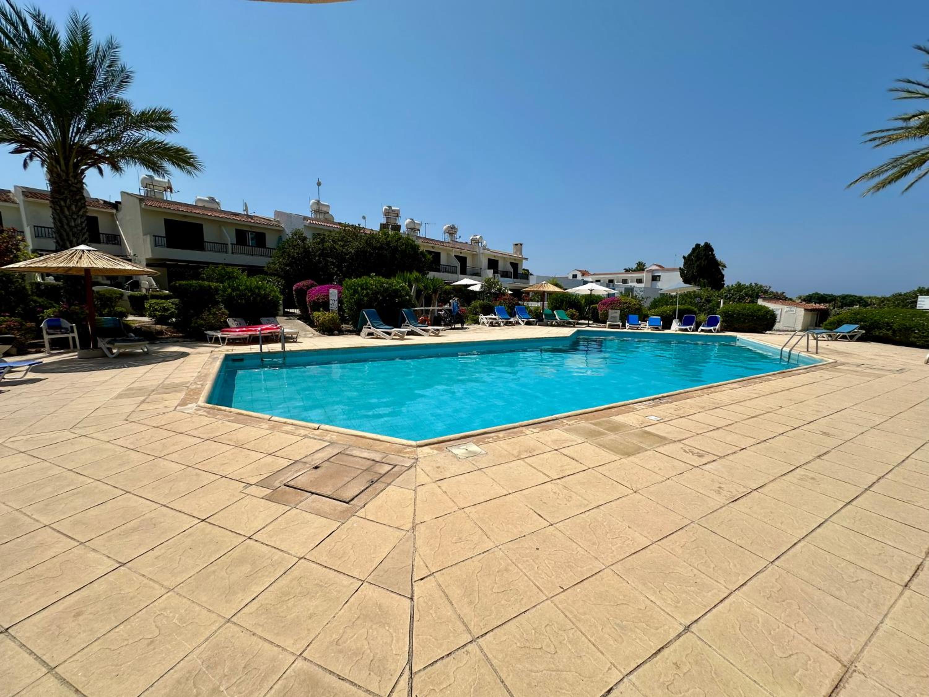 3 bdr house Ambrosia