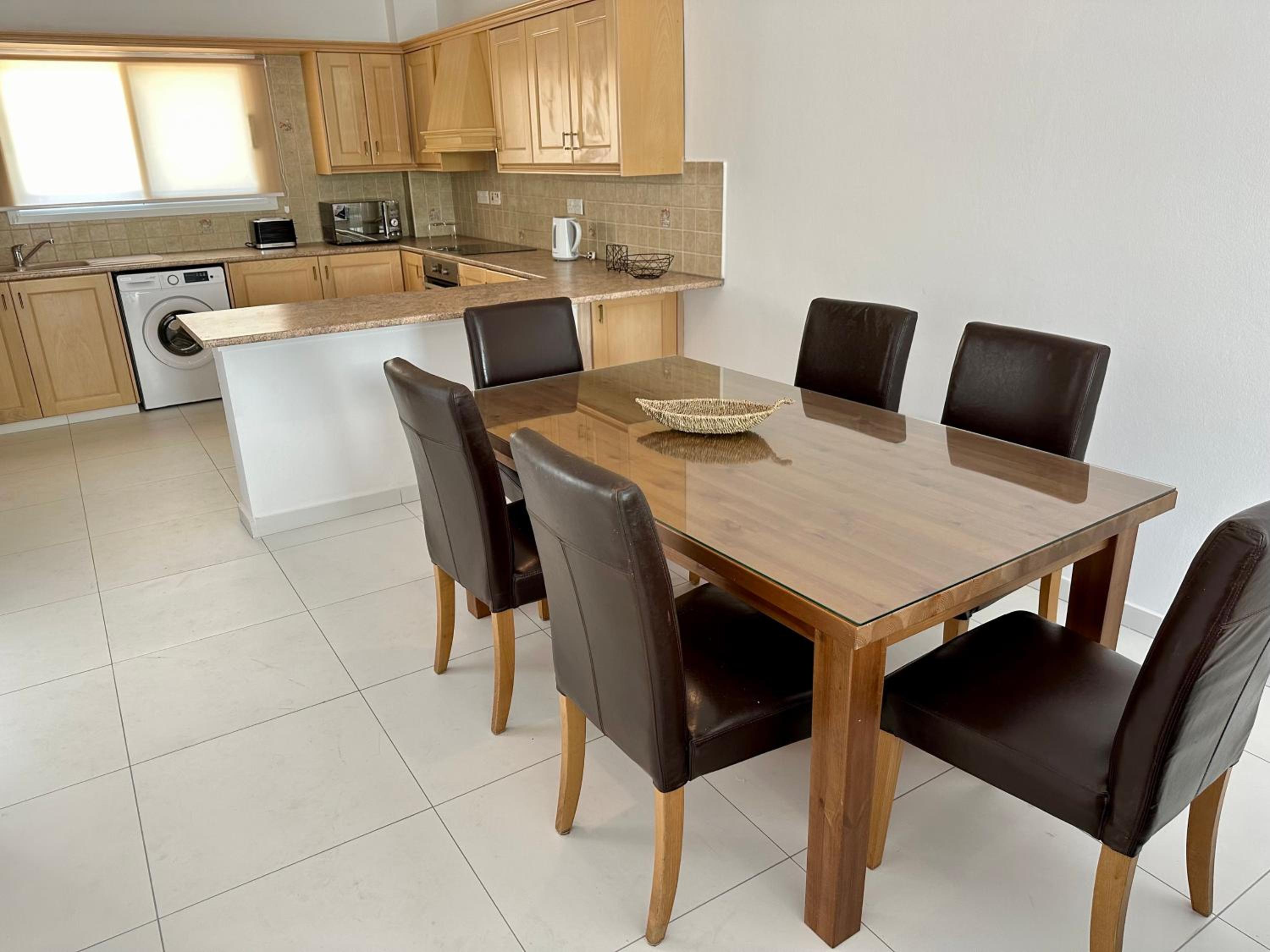 3 bdr house Ambrosia