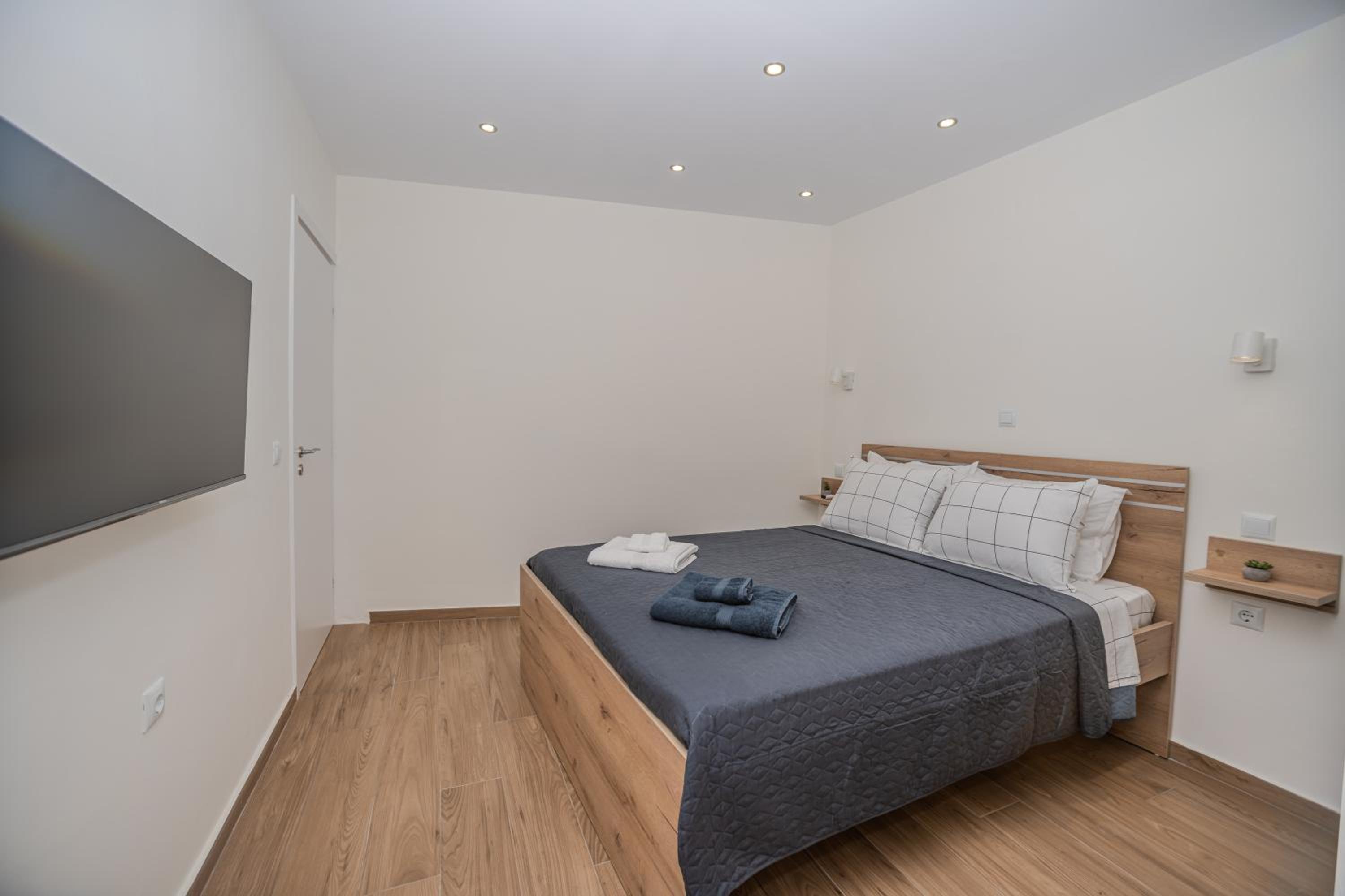 Center of Loutraki Ble Property5