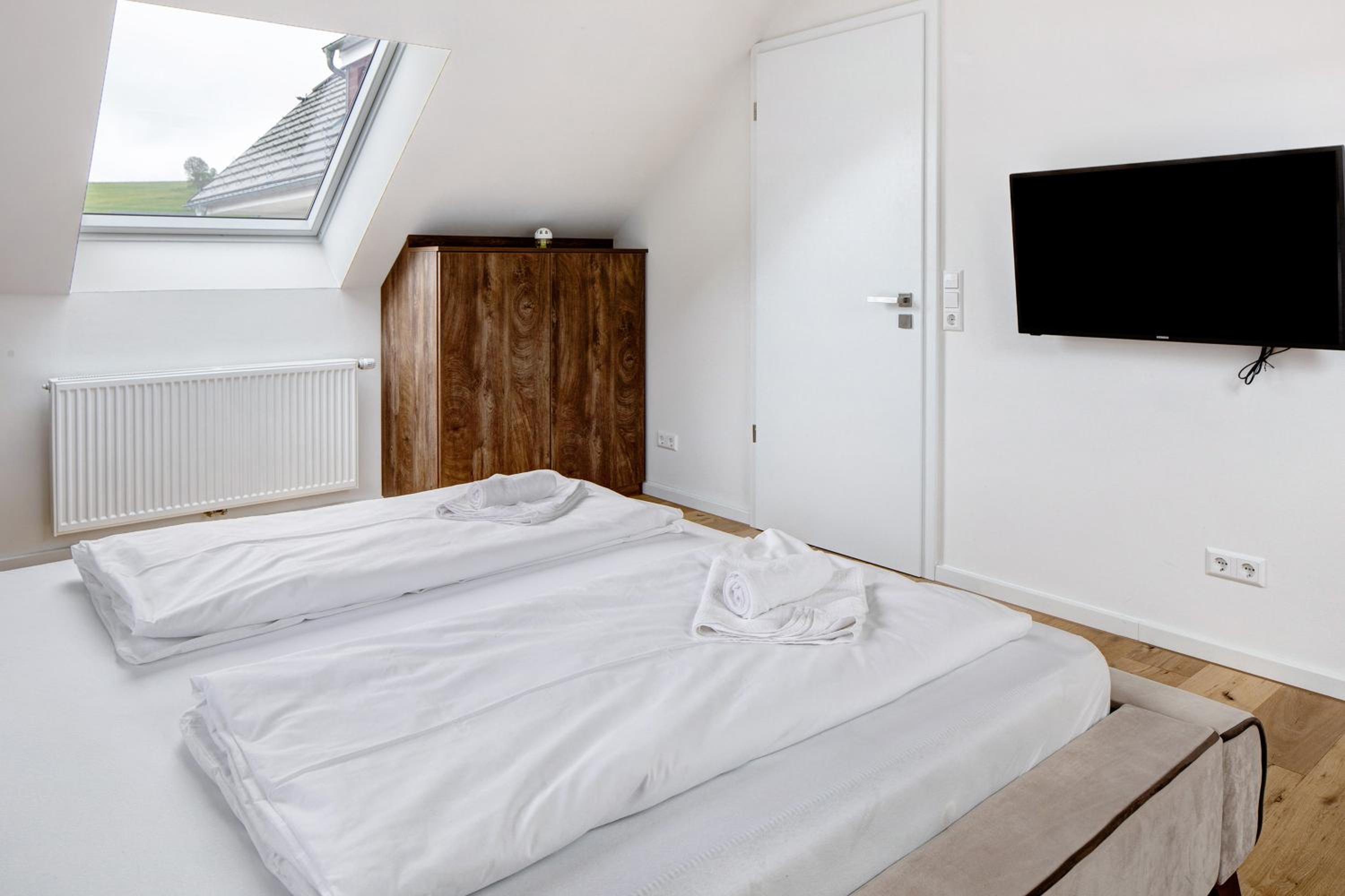 Skylodges