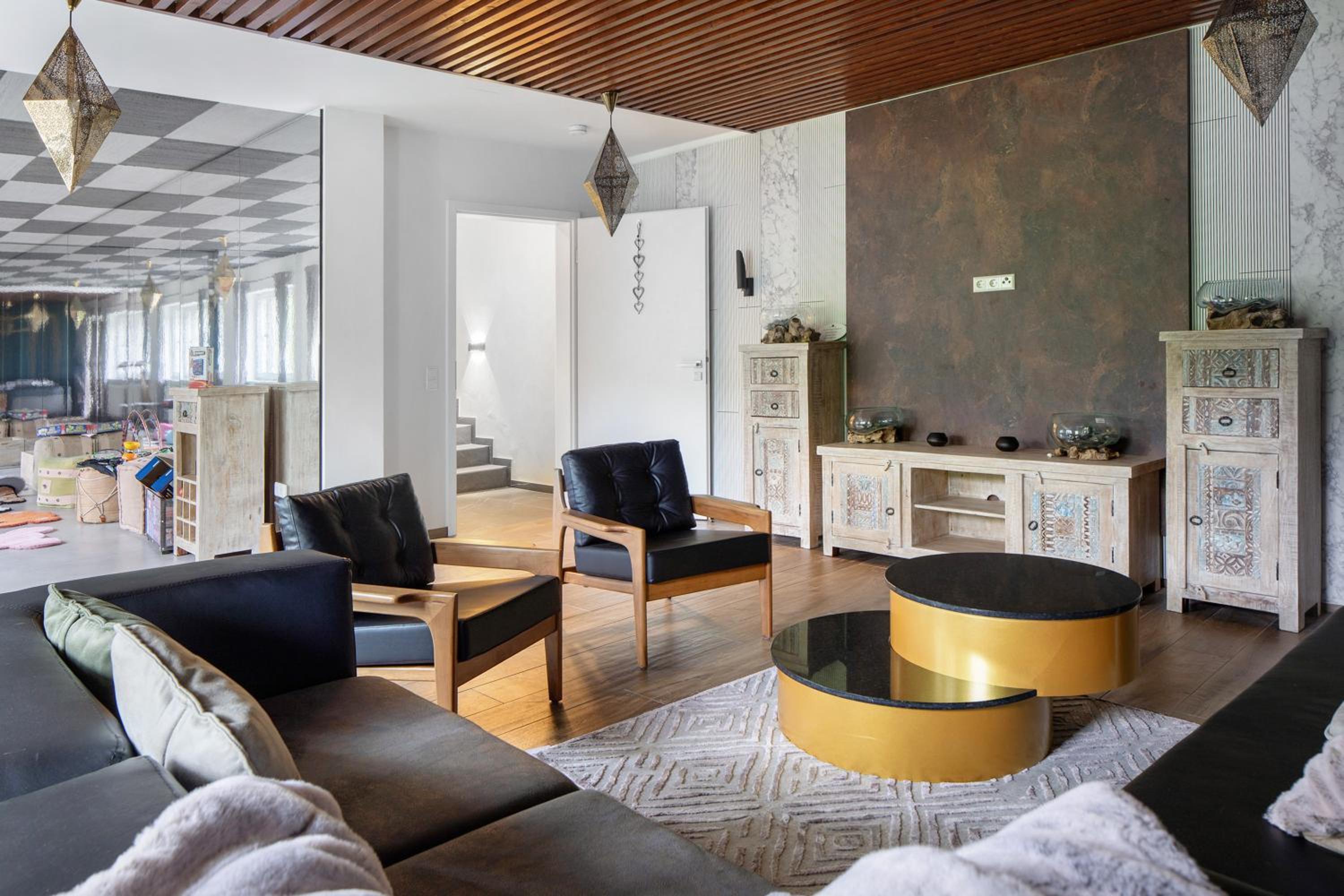 Skylodges