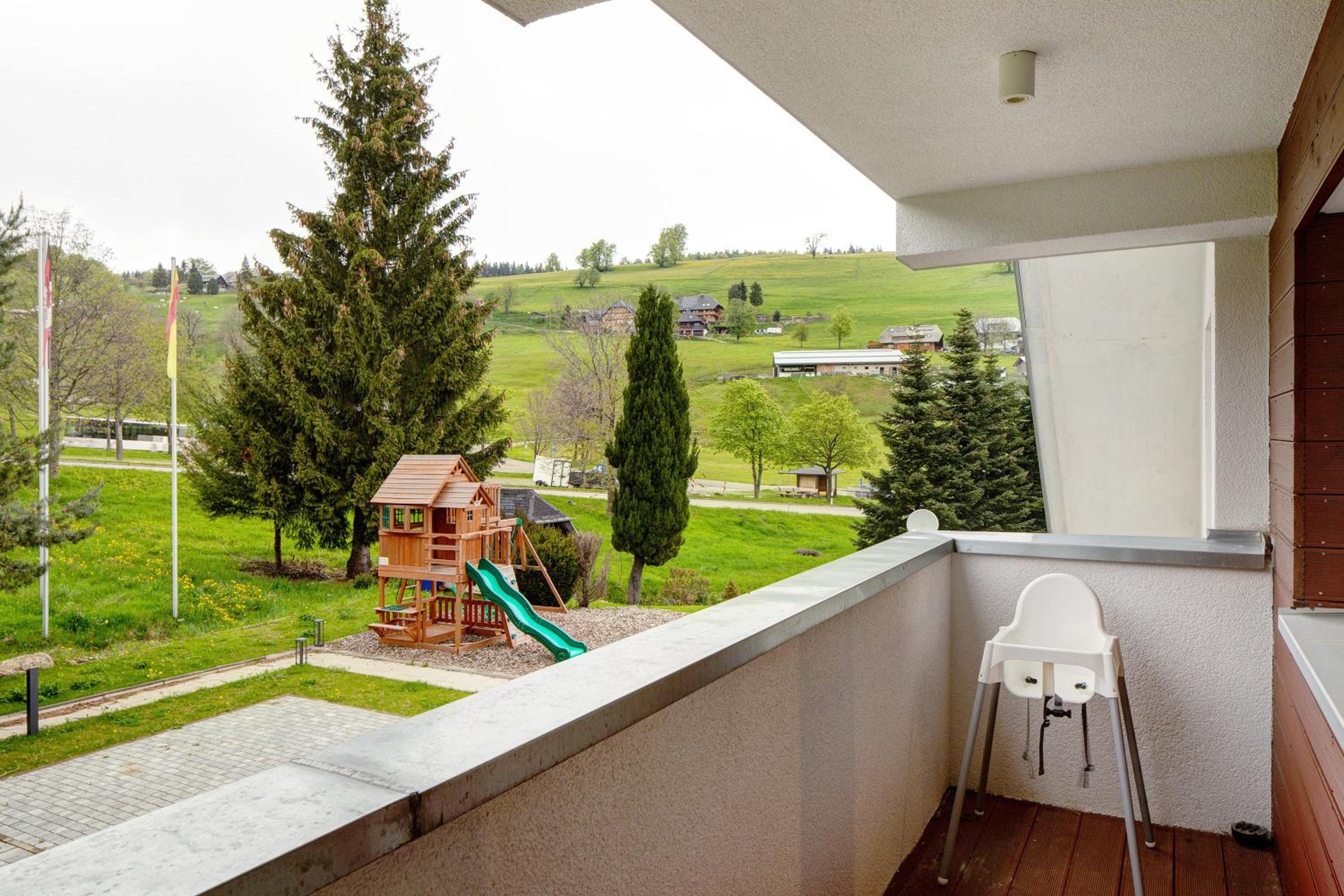 Skylodges
