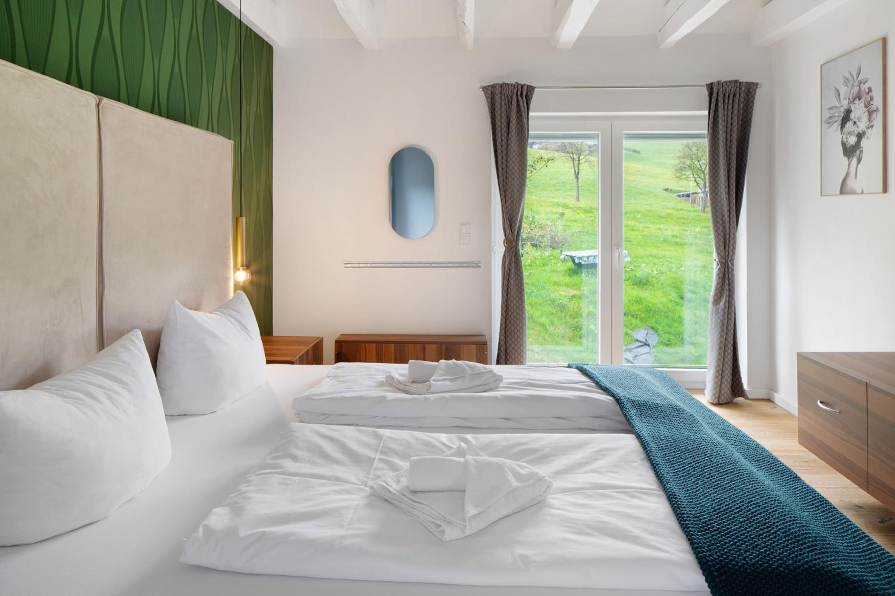 Skylodges