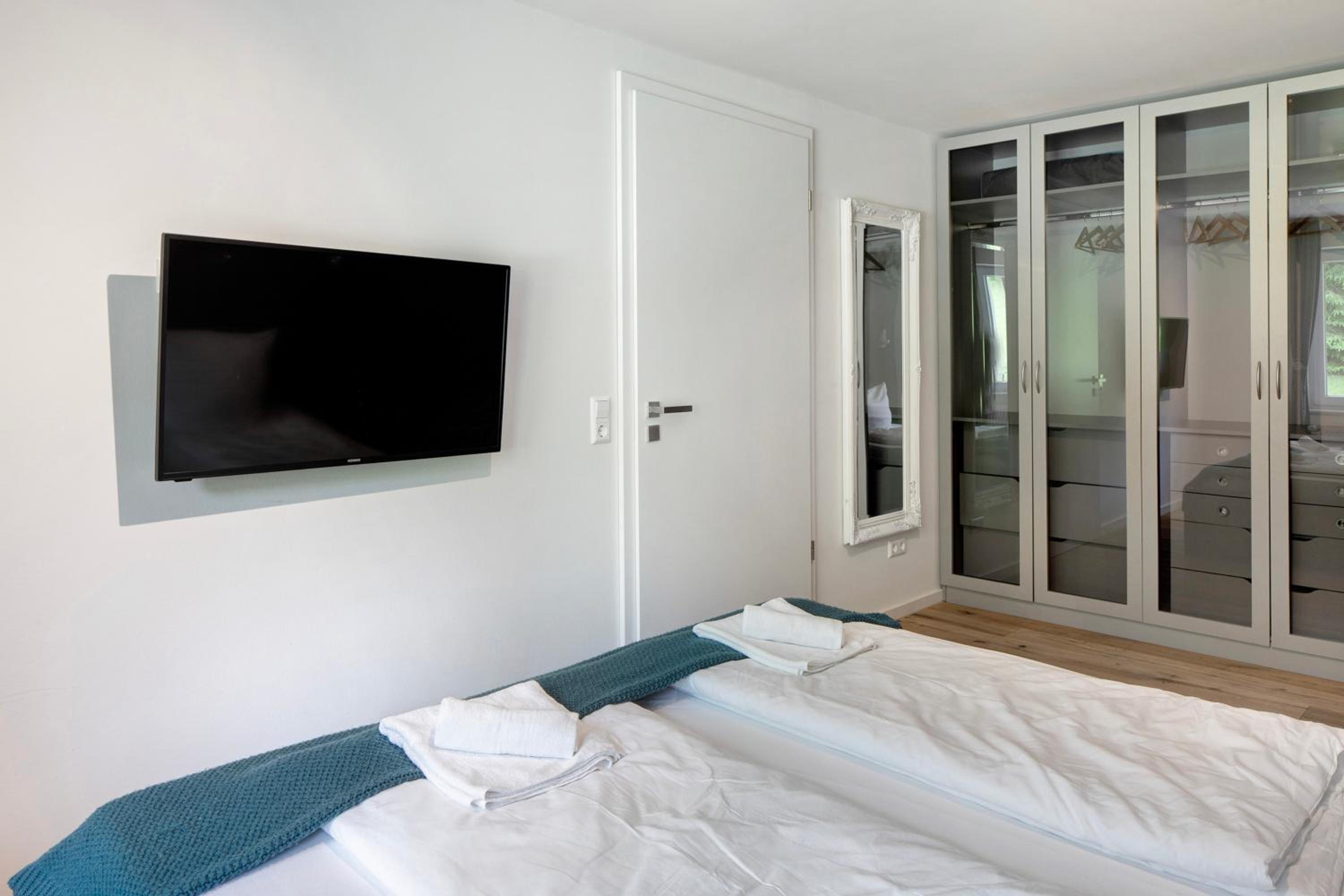 Skylodges