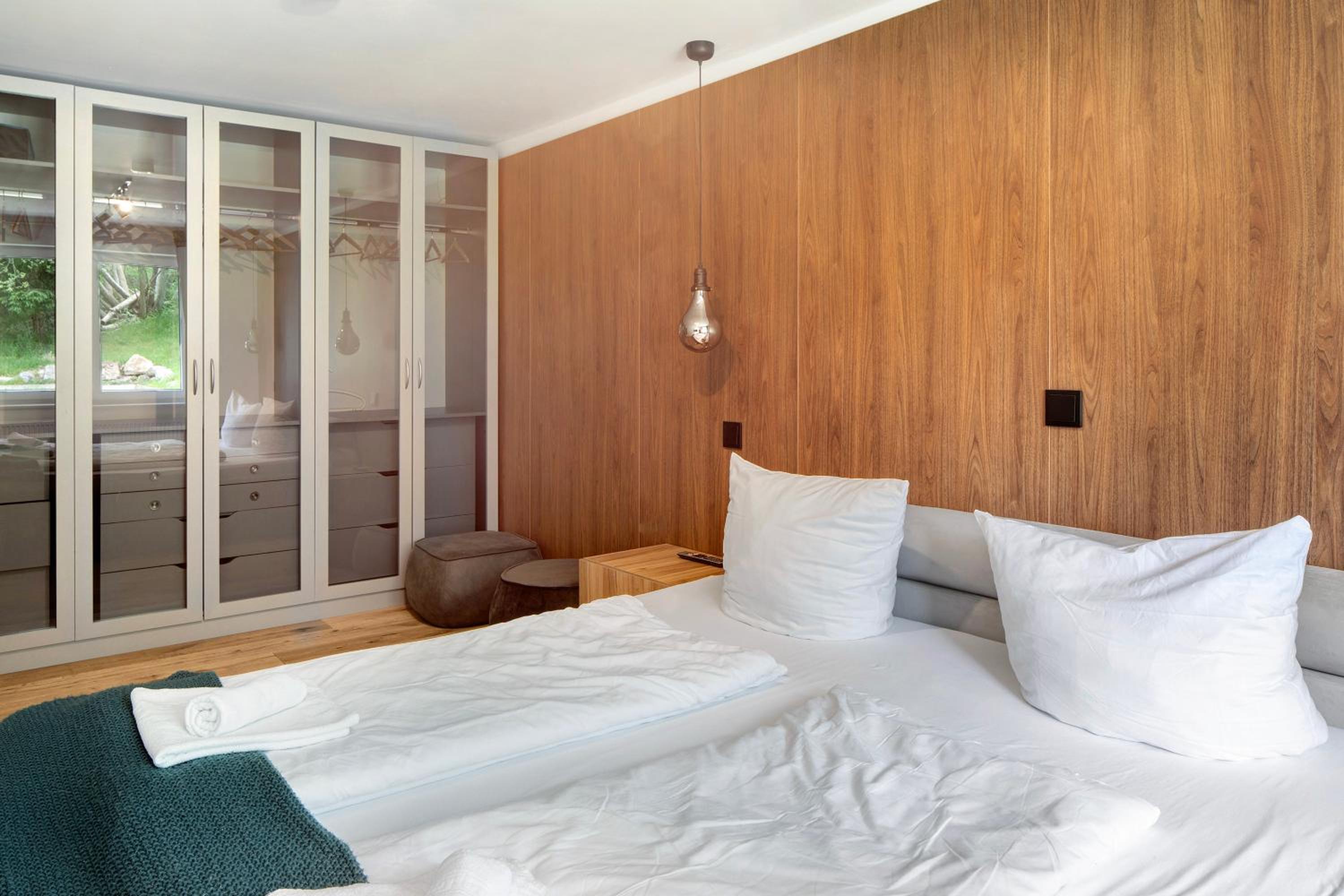 Skylodges