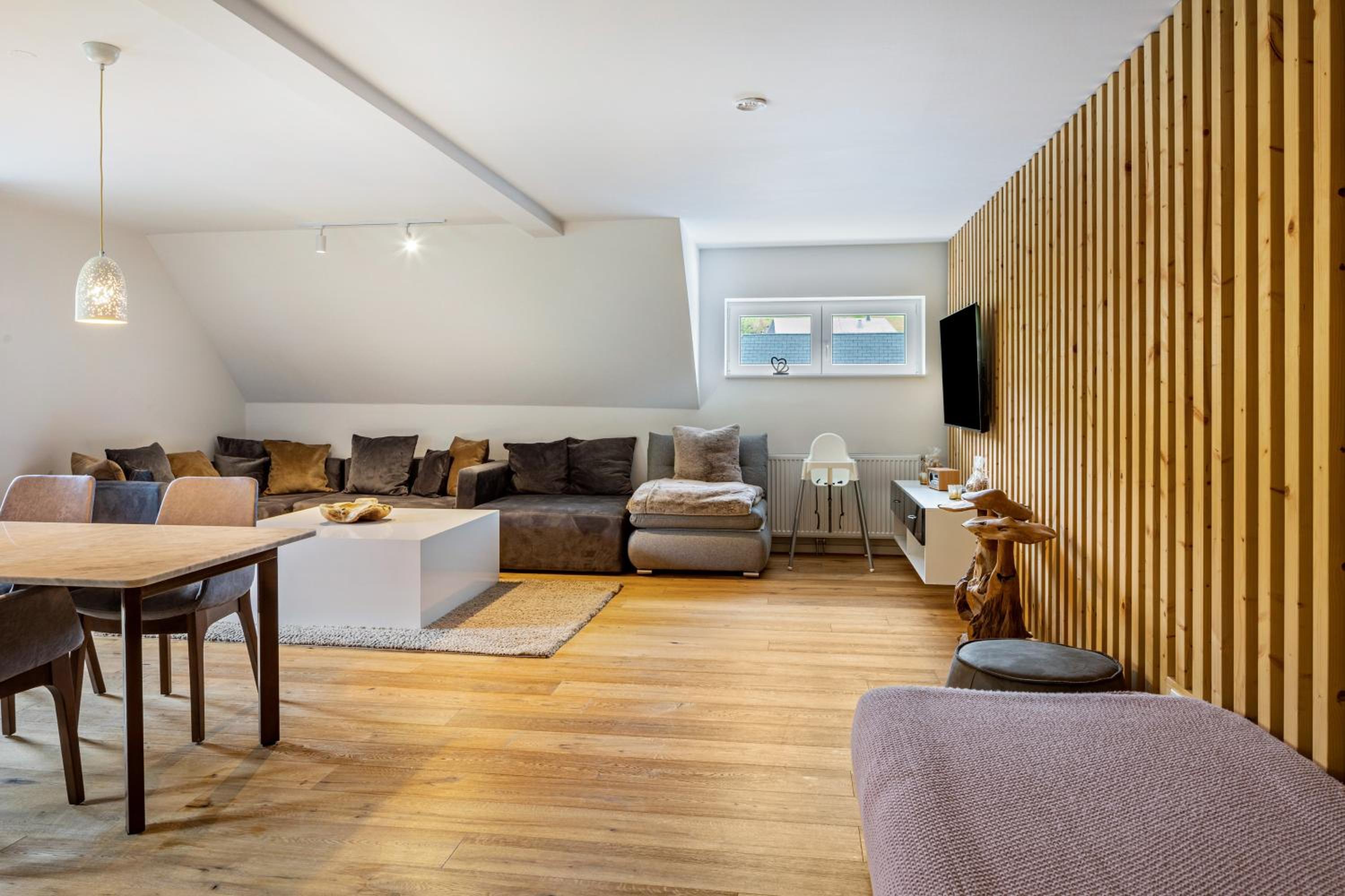 Skylodges