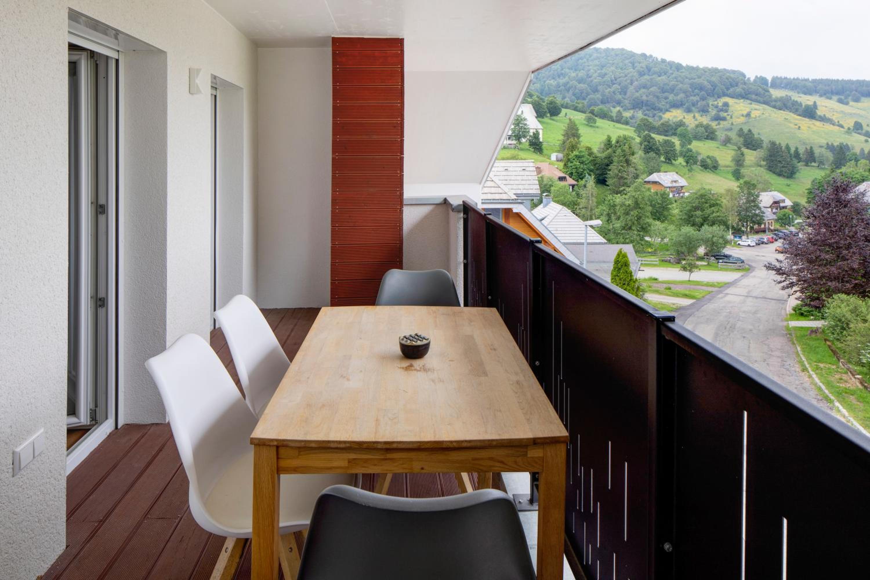 Skylodges