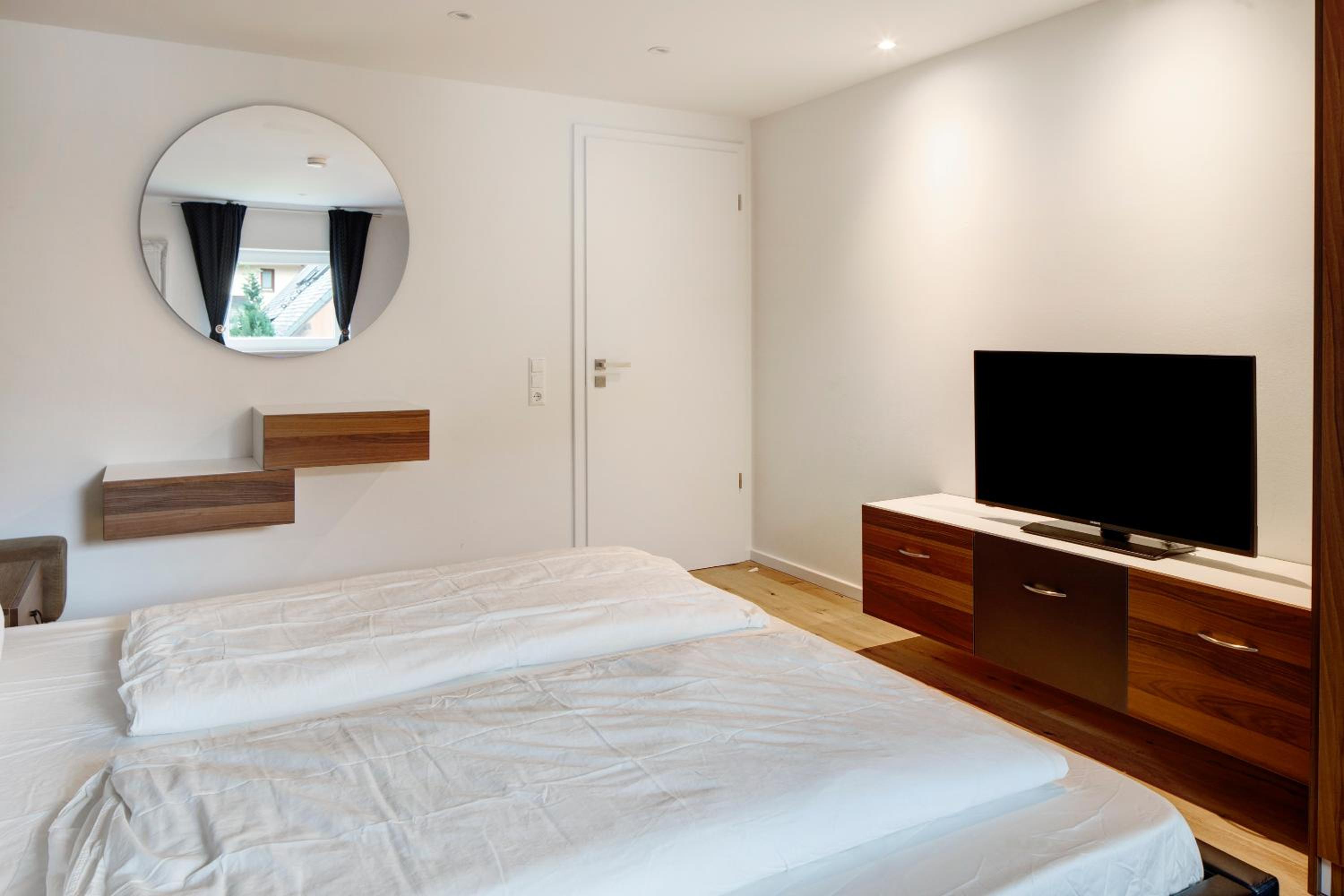 Skylodges