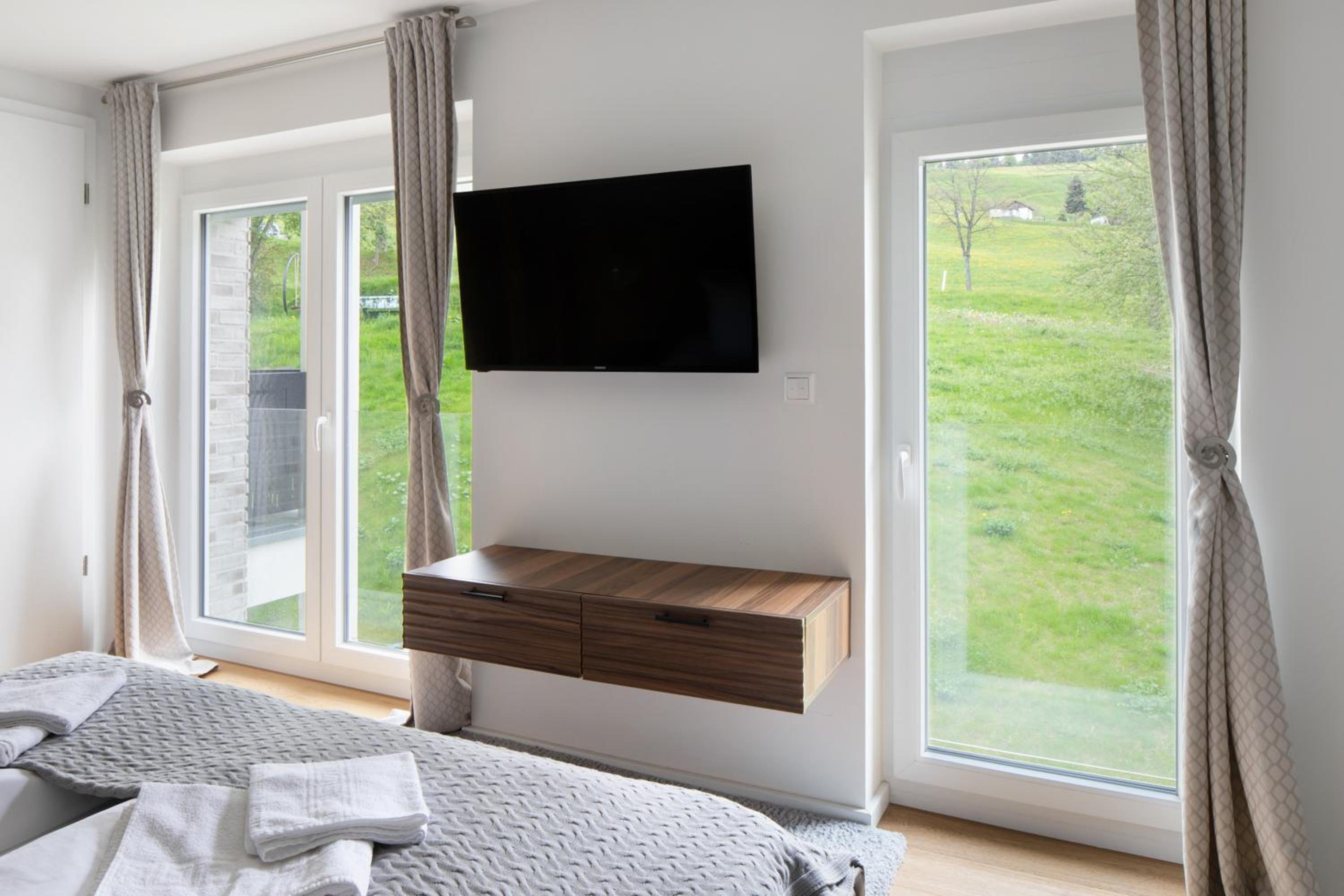 Skylodges