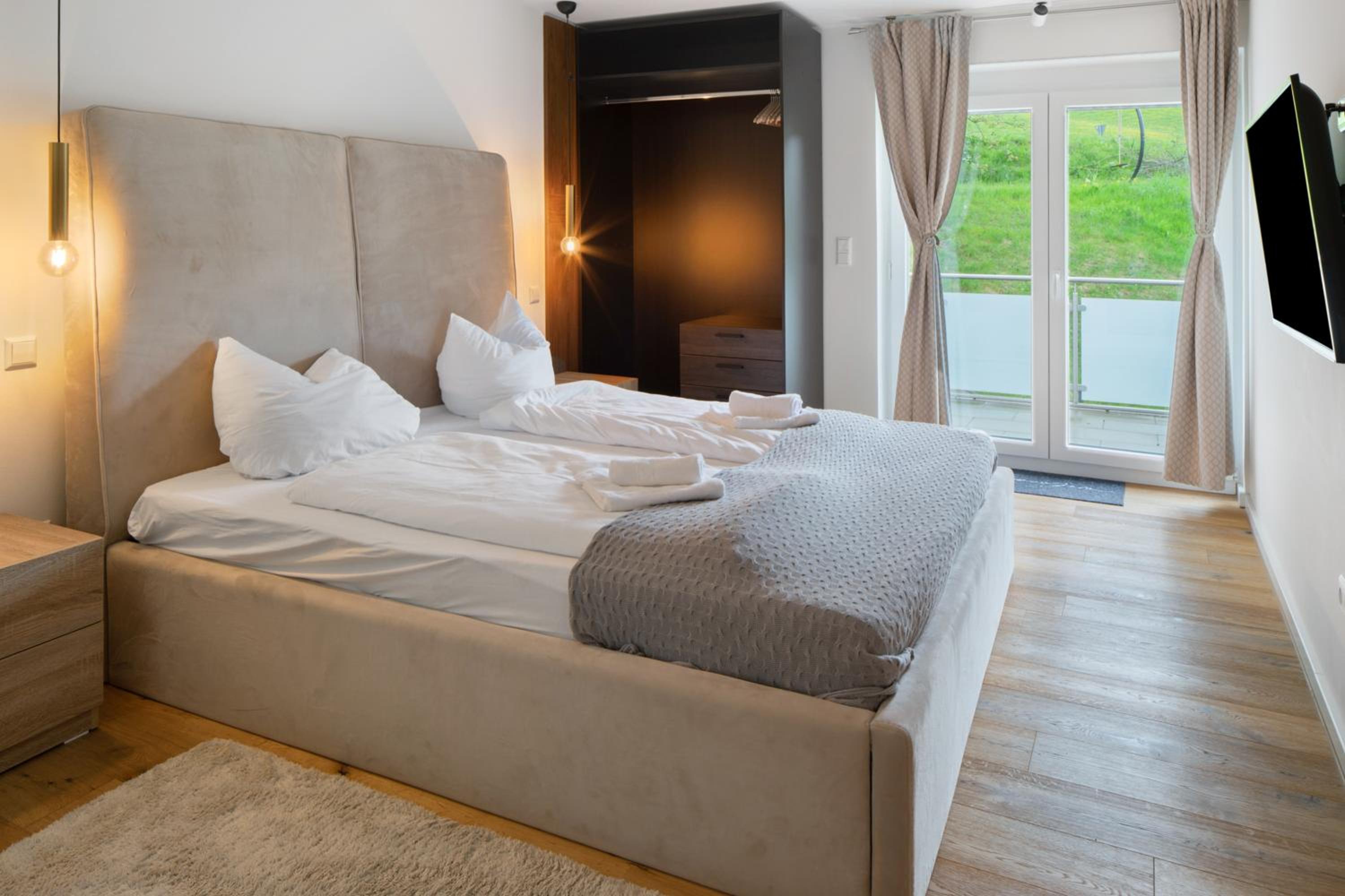 Skylodges