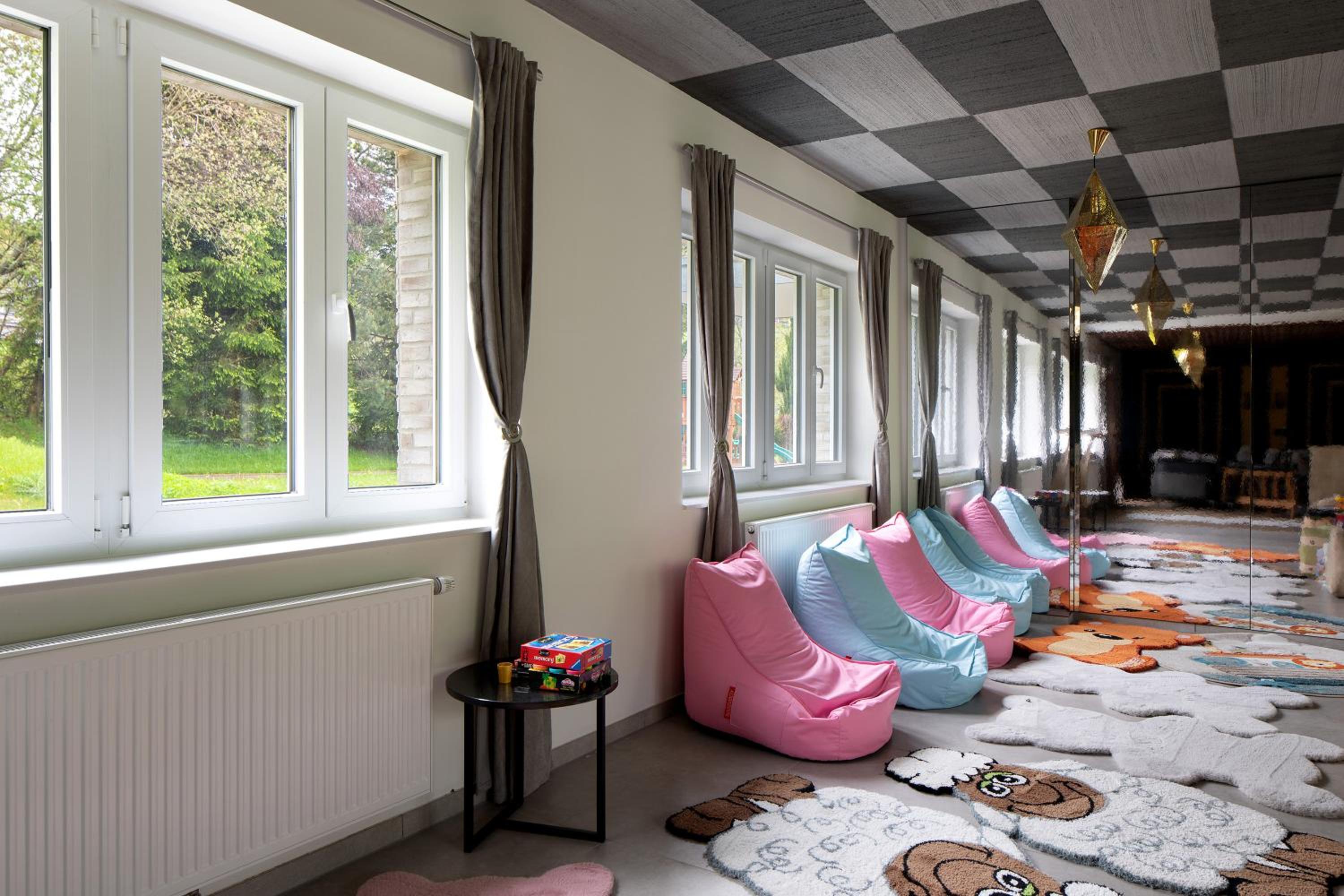 Skylodges