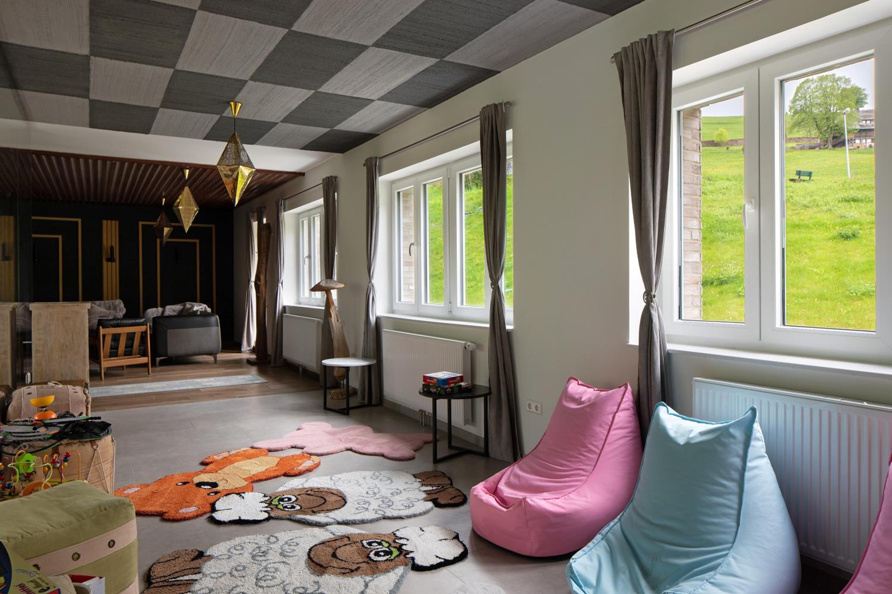 Skylodges