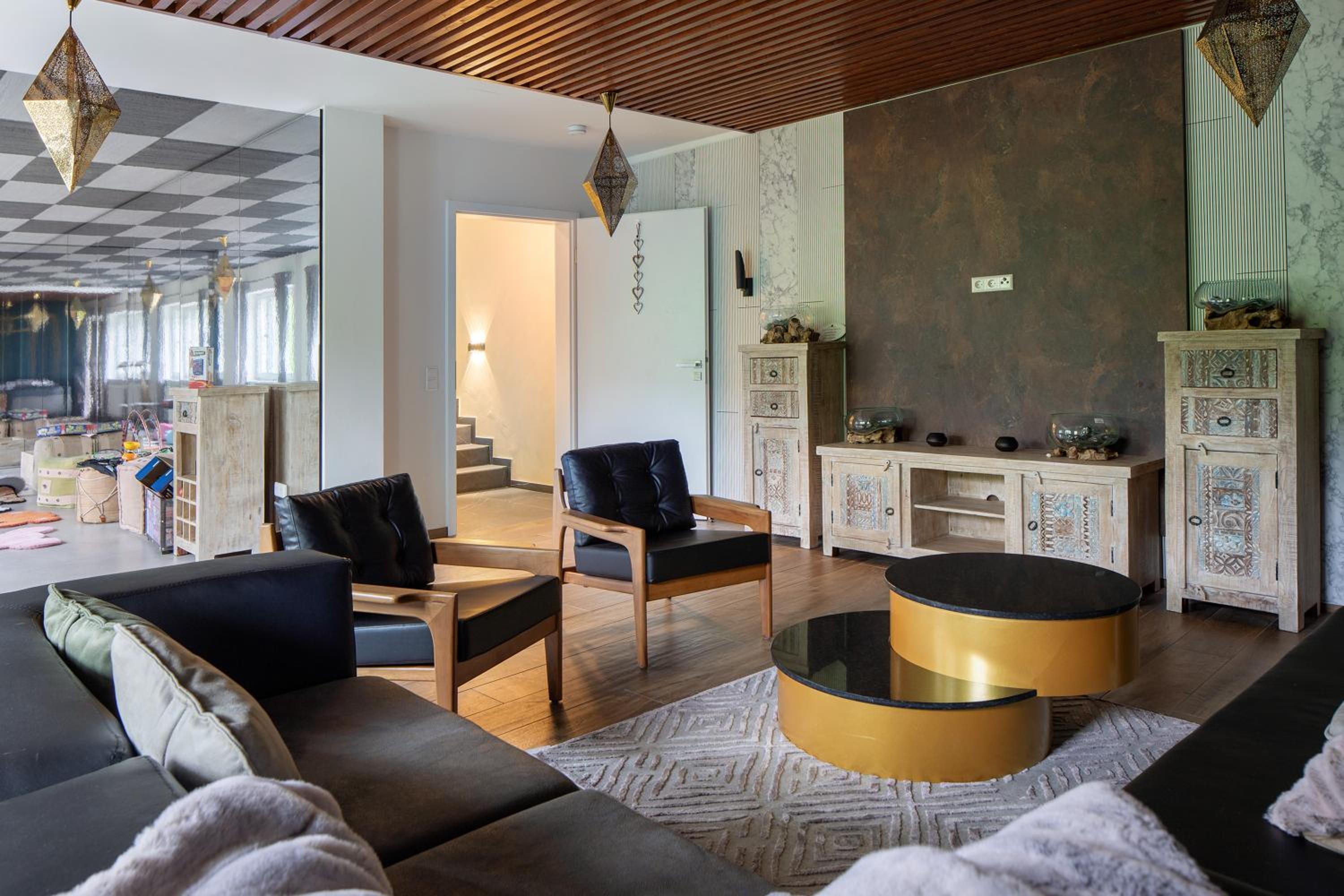 Skylodges