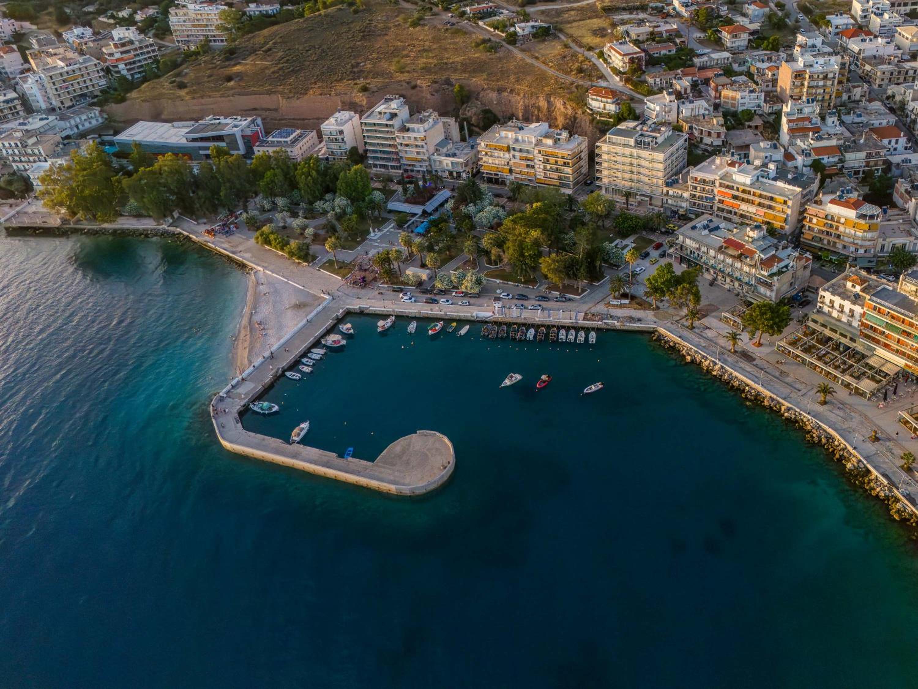Center of Loutraki Ble Property5