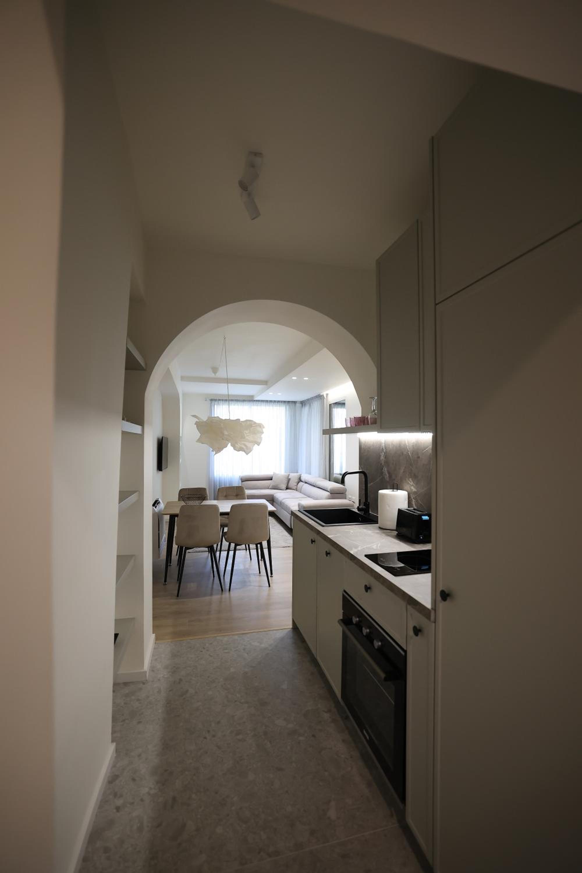 Sunshine Apartments