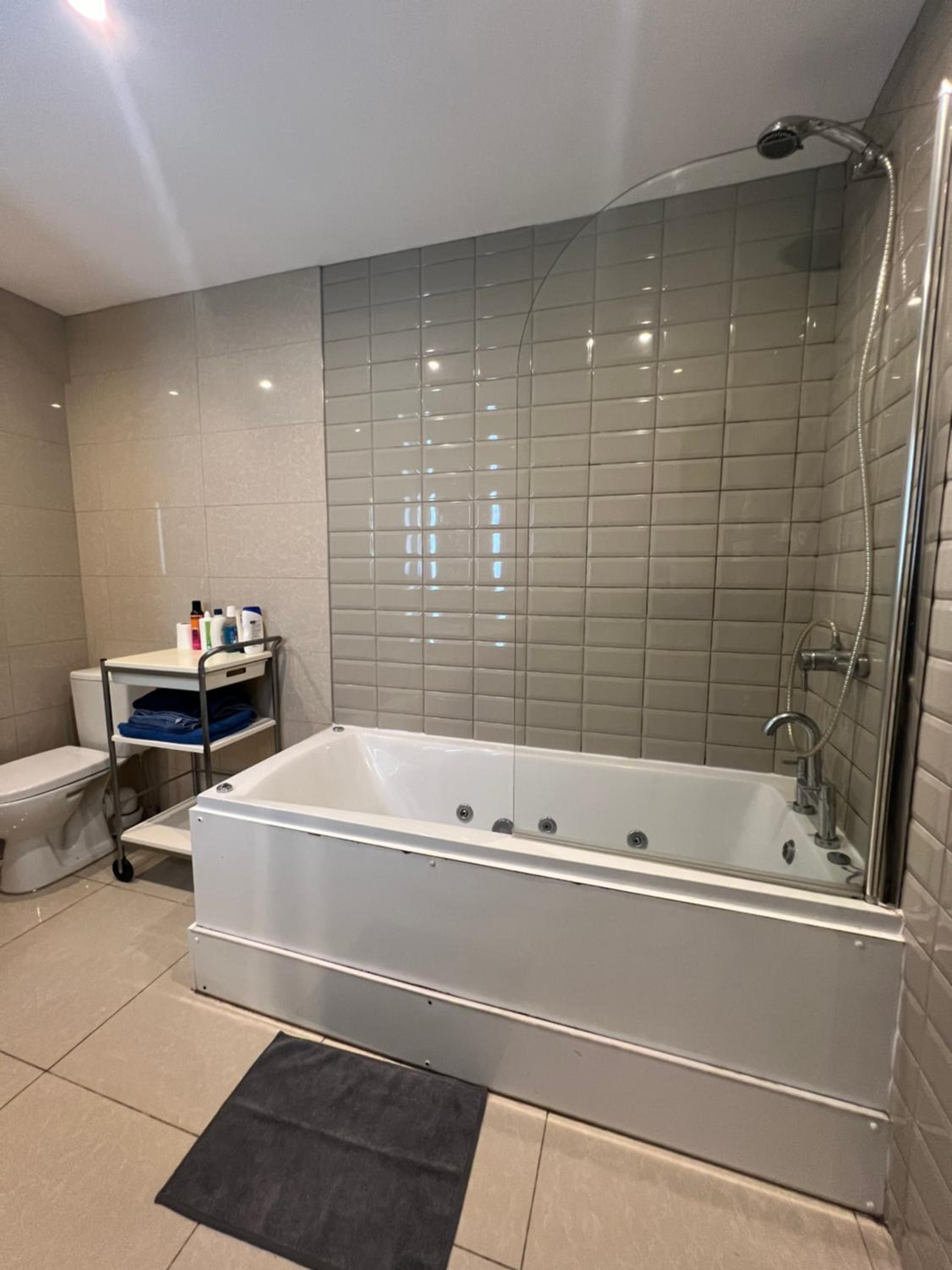 Lovely Dublin Home - Just 15 Mins to City Centre
