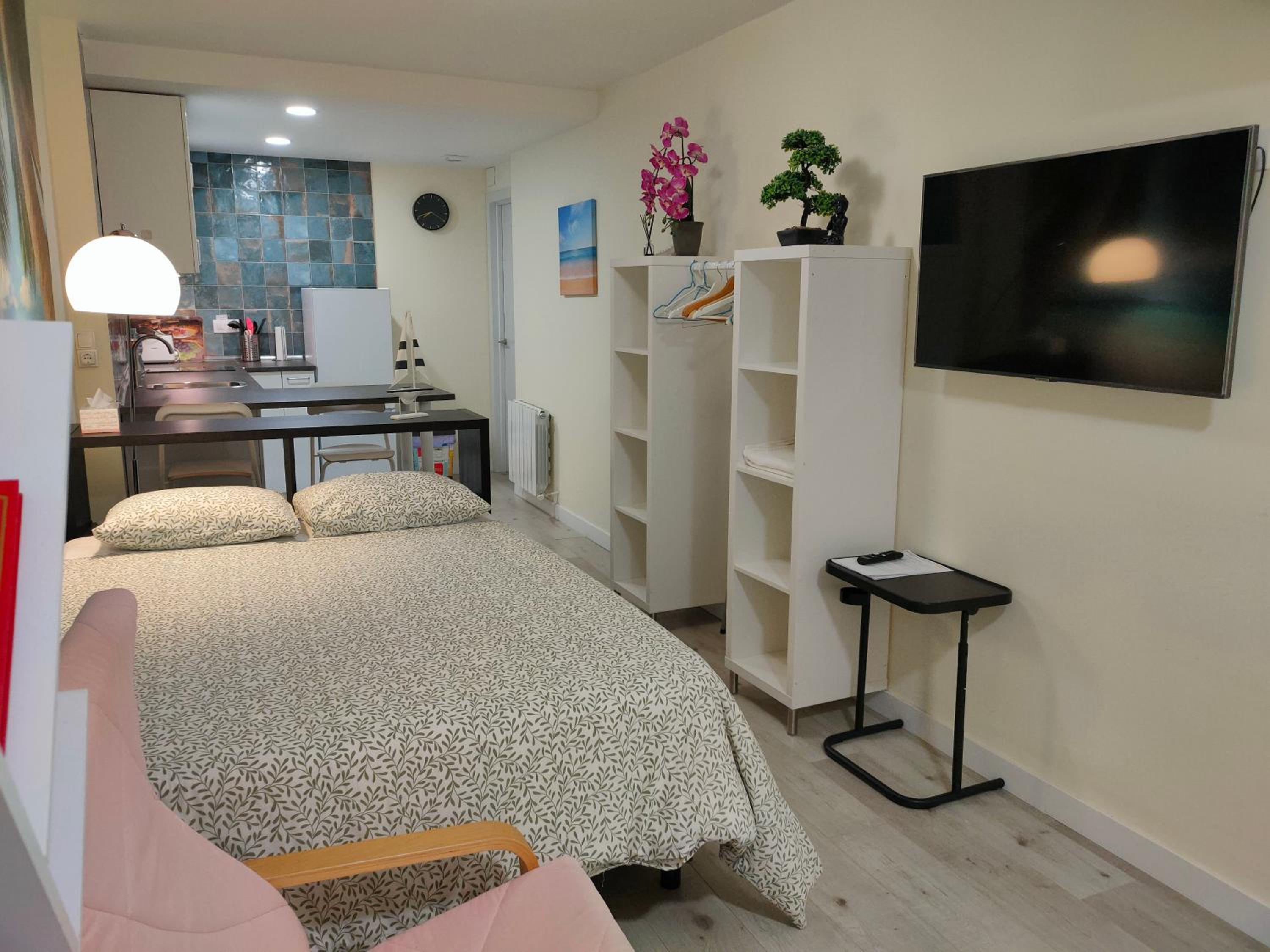 Apartamentos Megaleon