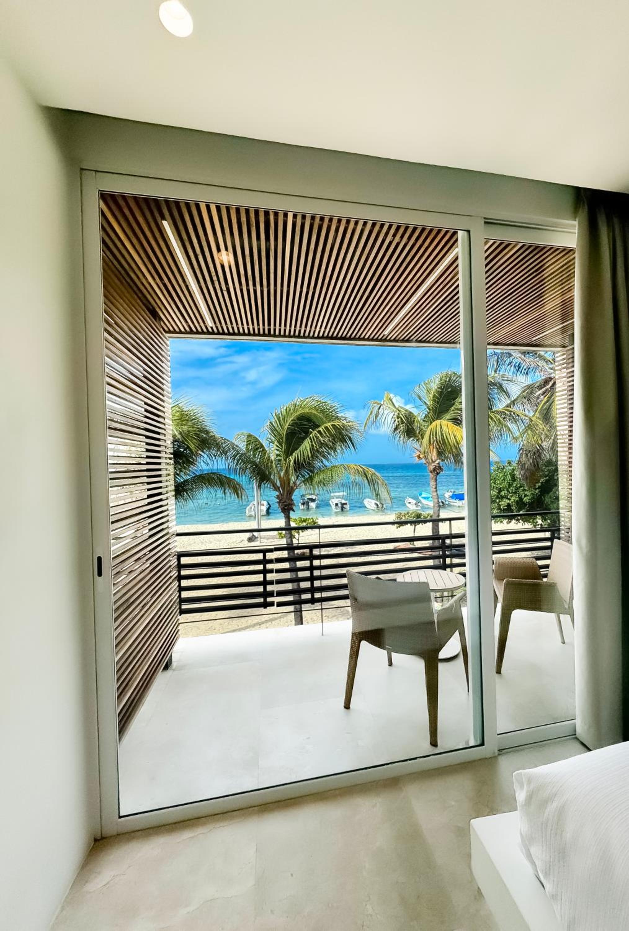 Macanao Lodge By LD