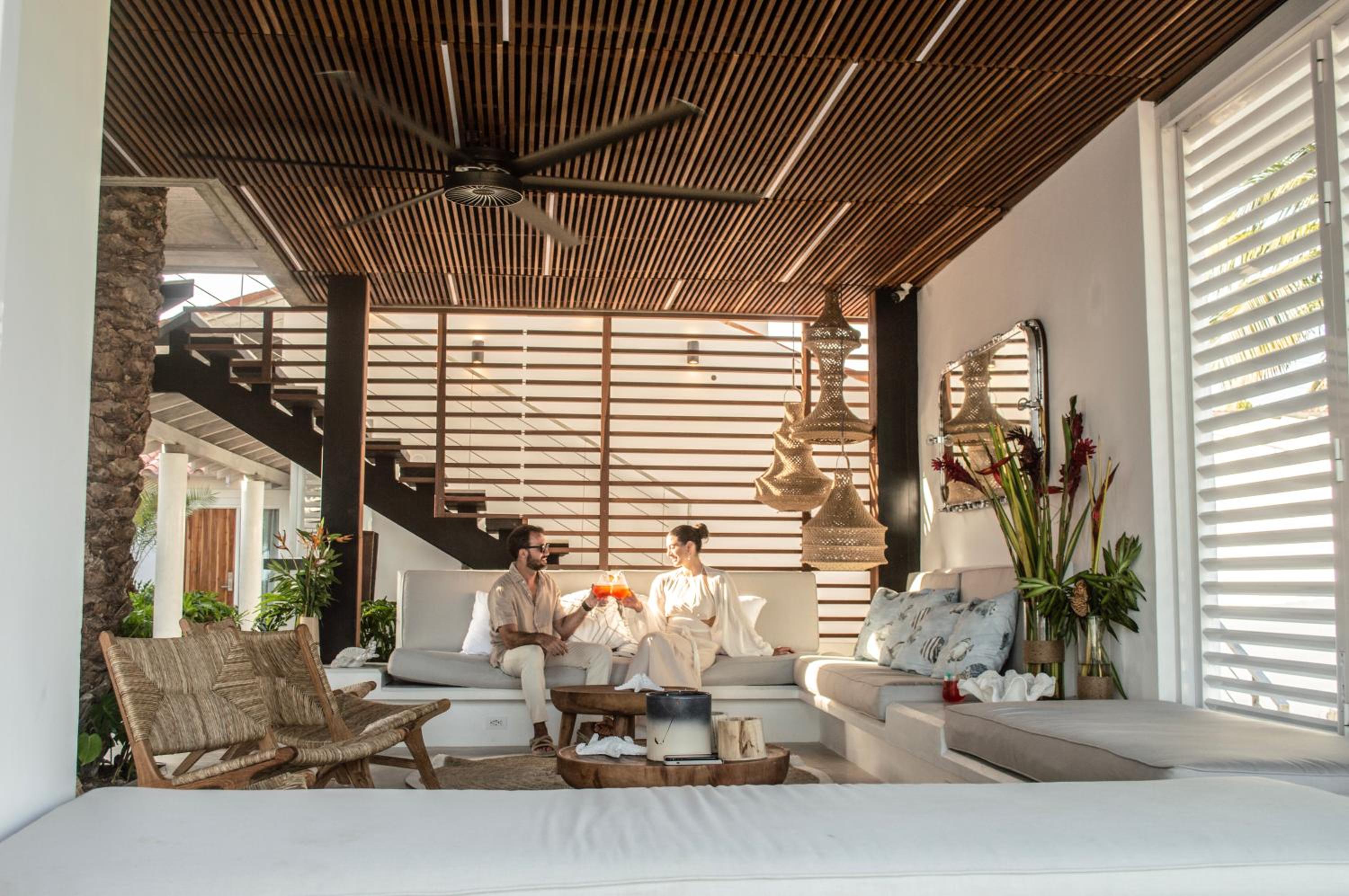Macanao Lodge By LD