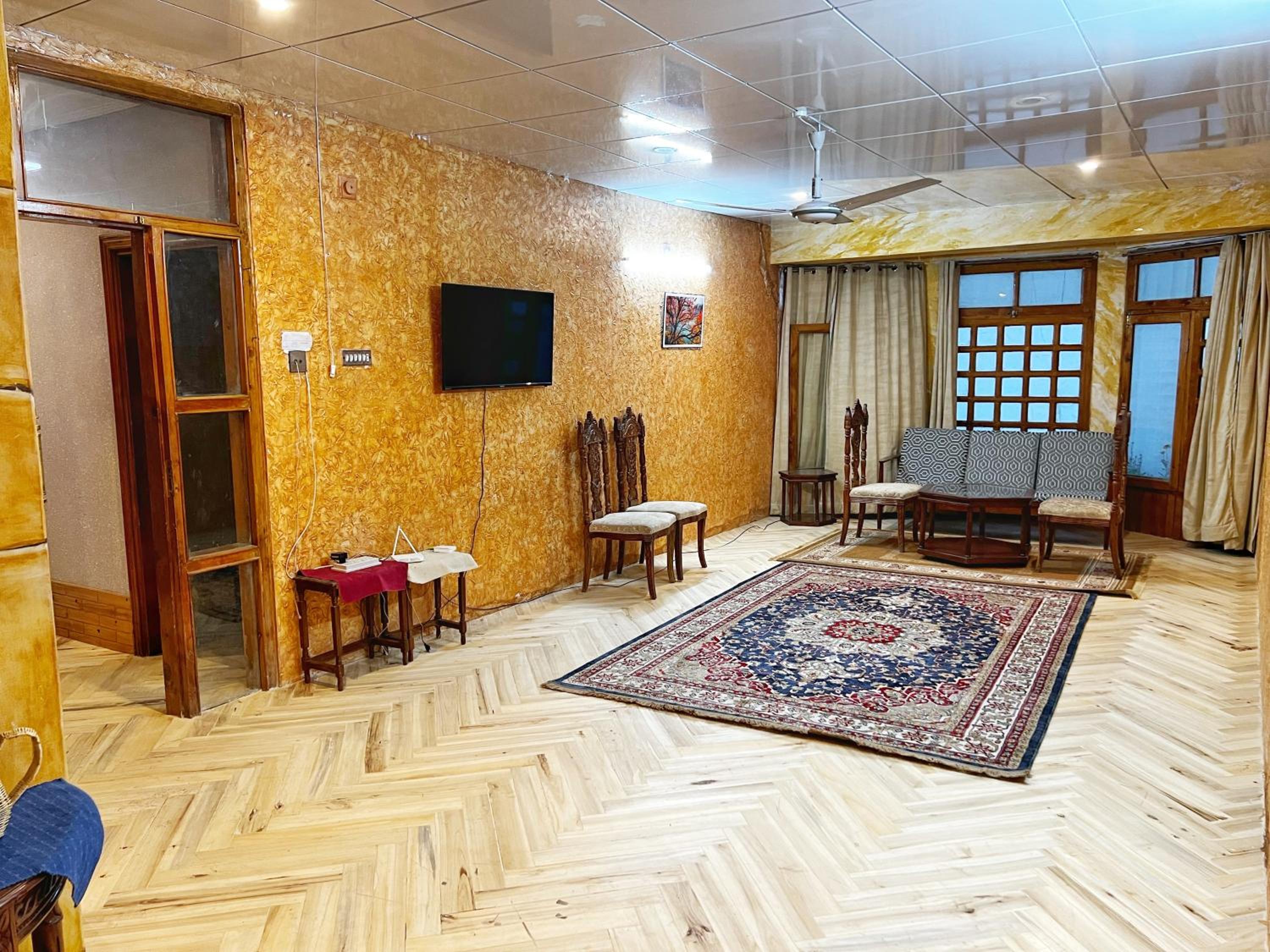 Khar Residence
