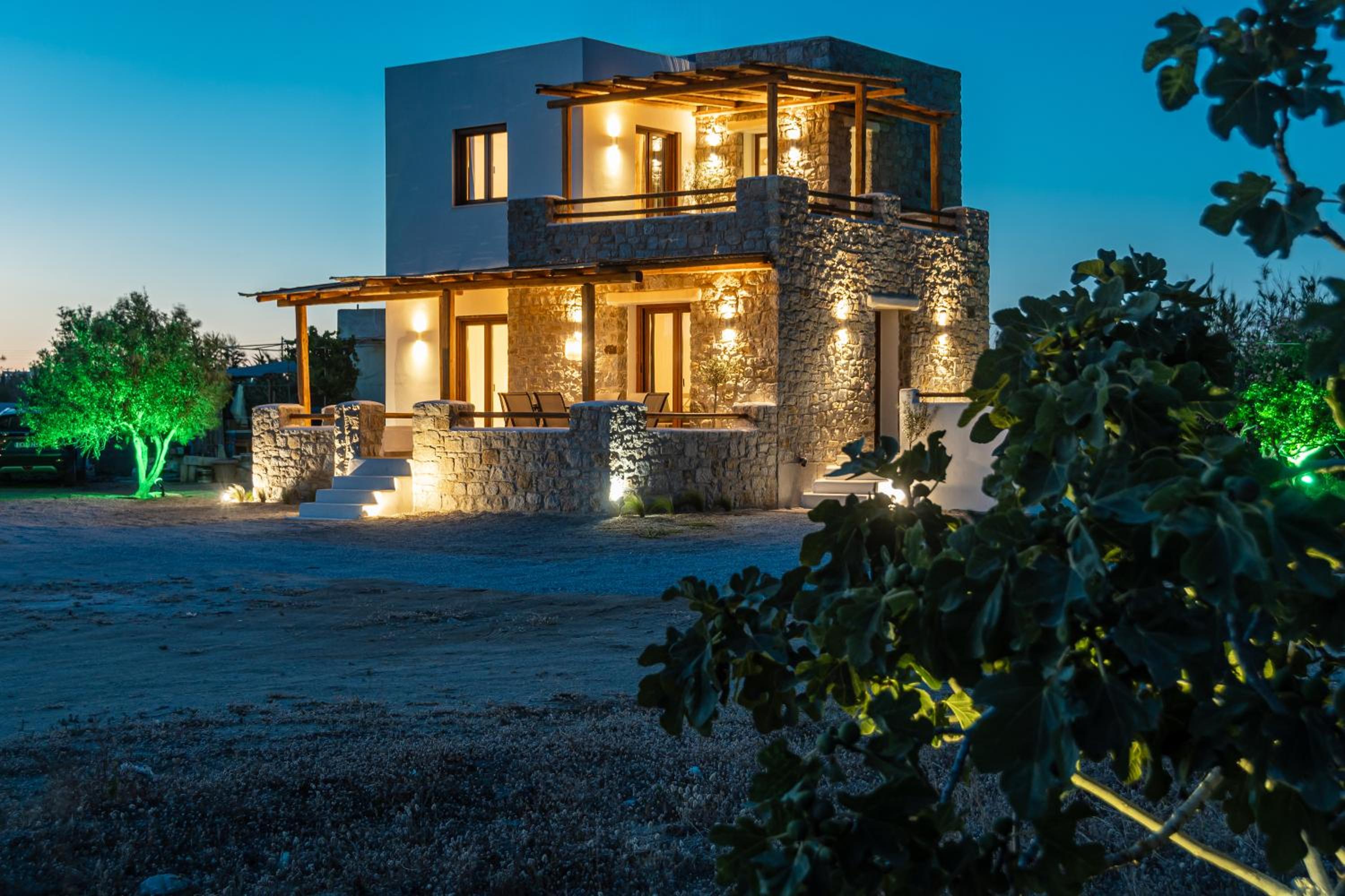 Hotel Seaside Naxos | Villa Dimitra | Plaka Beach