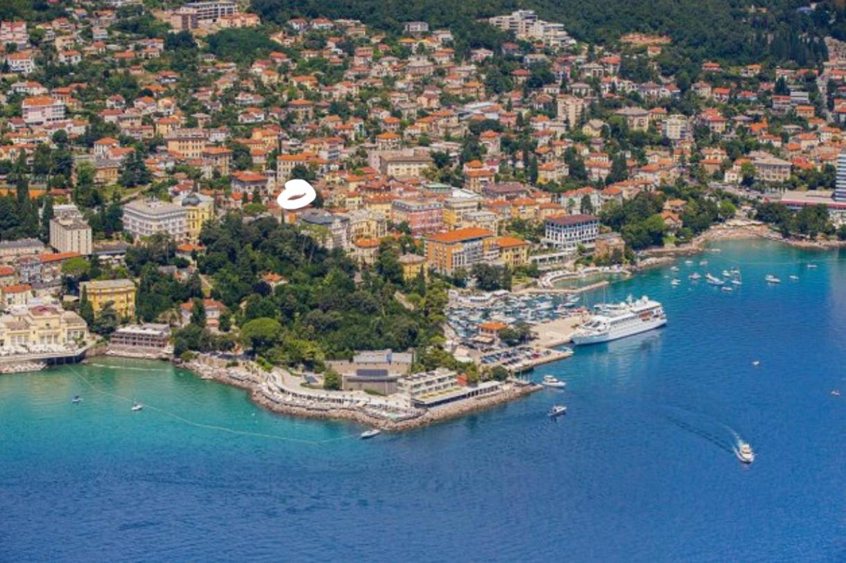 Retro Opatija Center Apartments