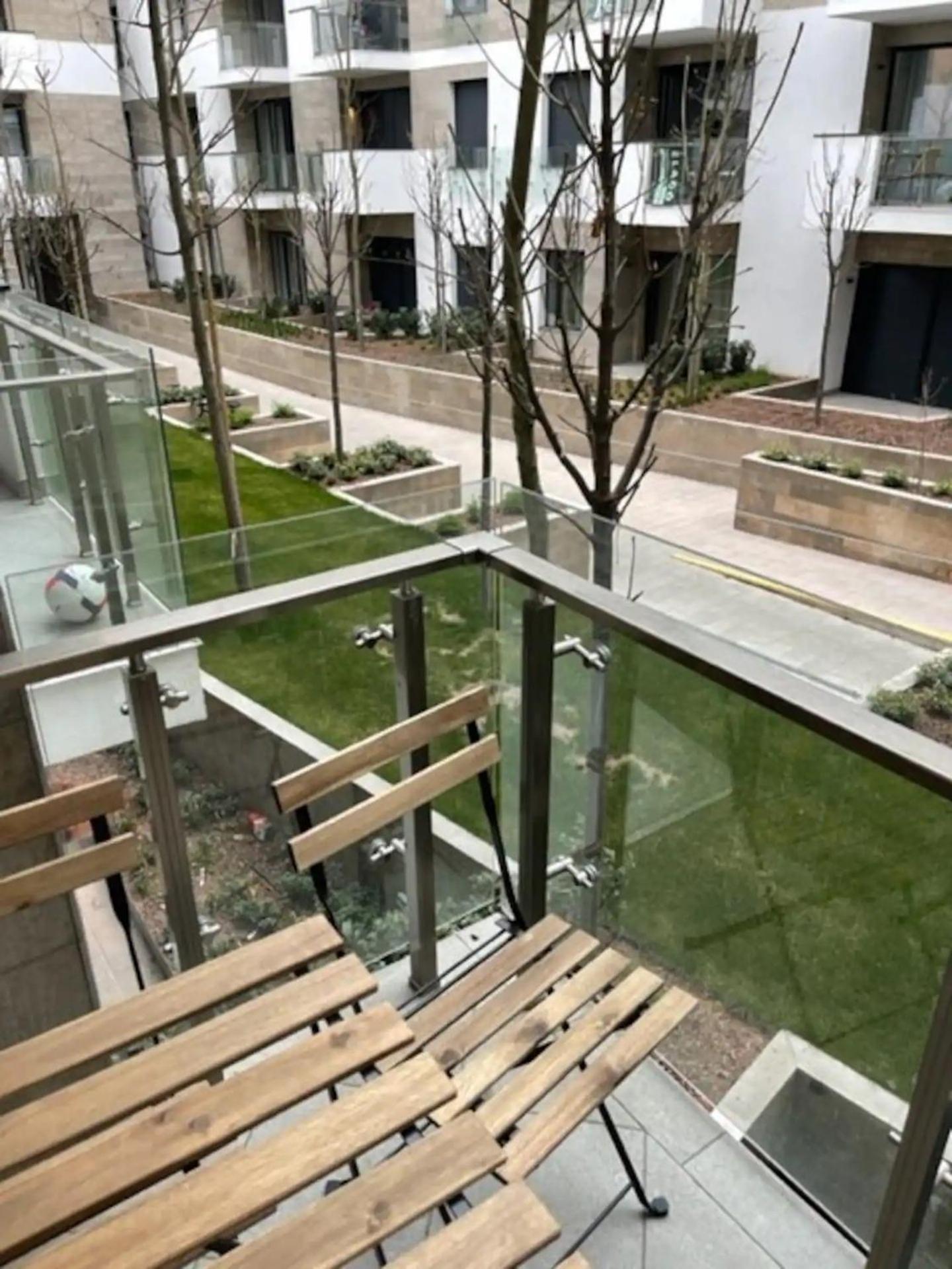 Elisabeth Residence 102 with parking view 2