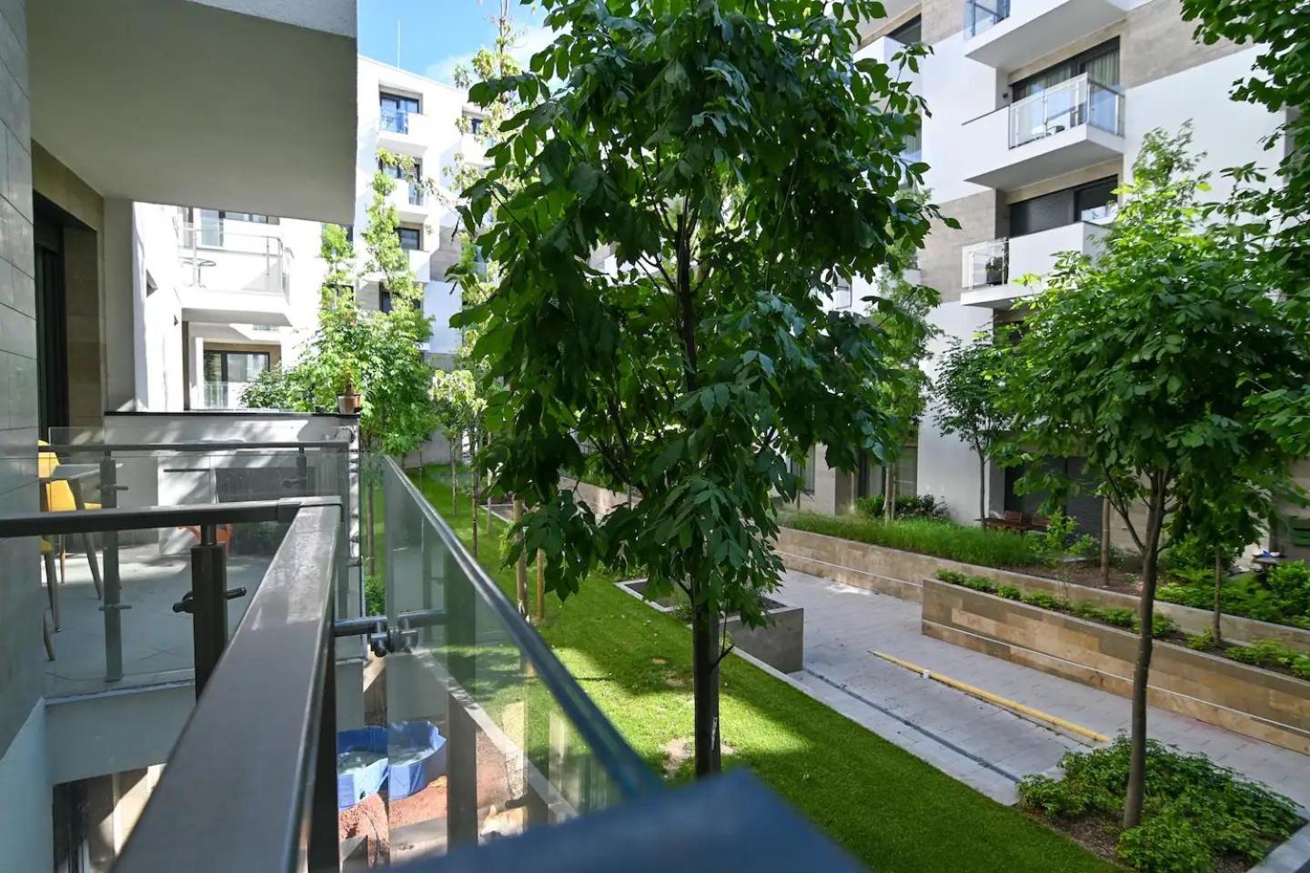 Elisabeth Residence 102 with parking view 5