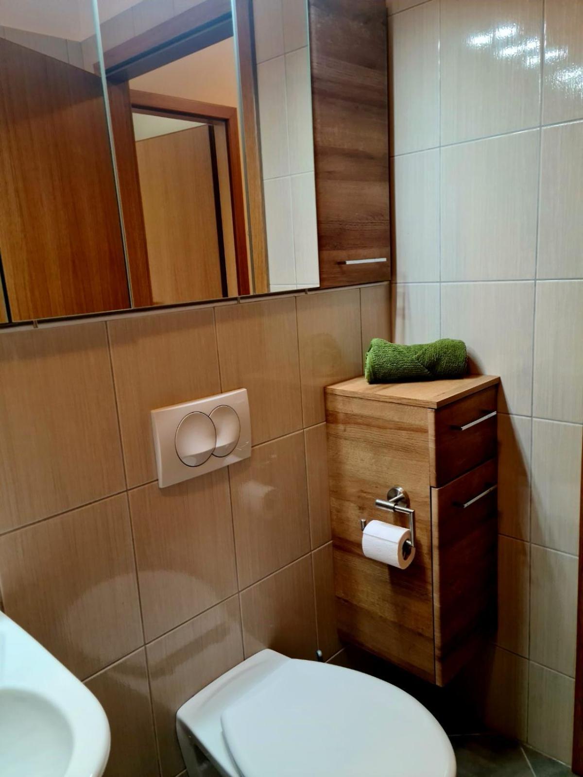 Woodstone 6 view 5