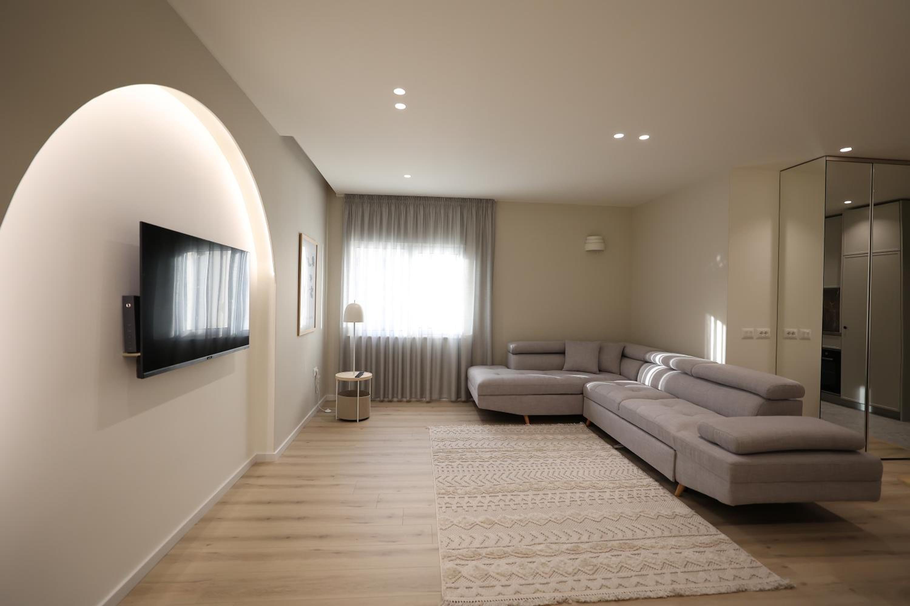 Sunshine Apartments