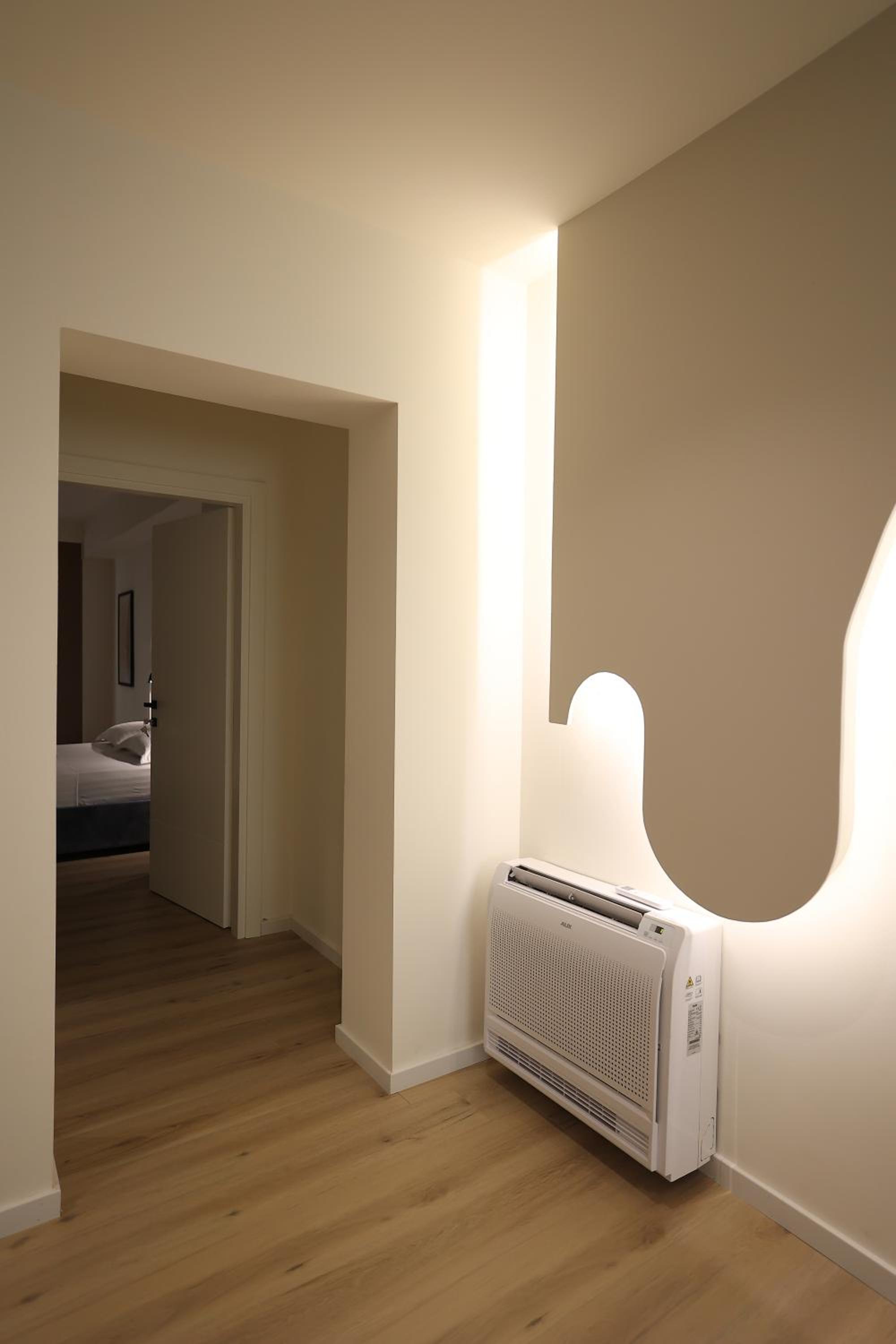 Sunshine Apartments