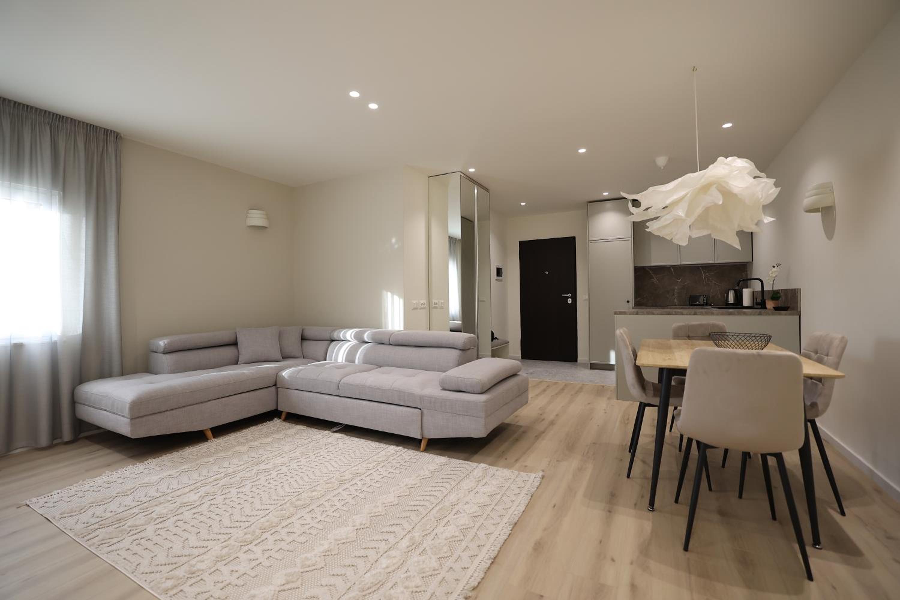 Sunshine Apartments