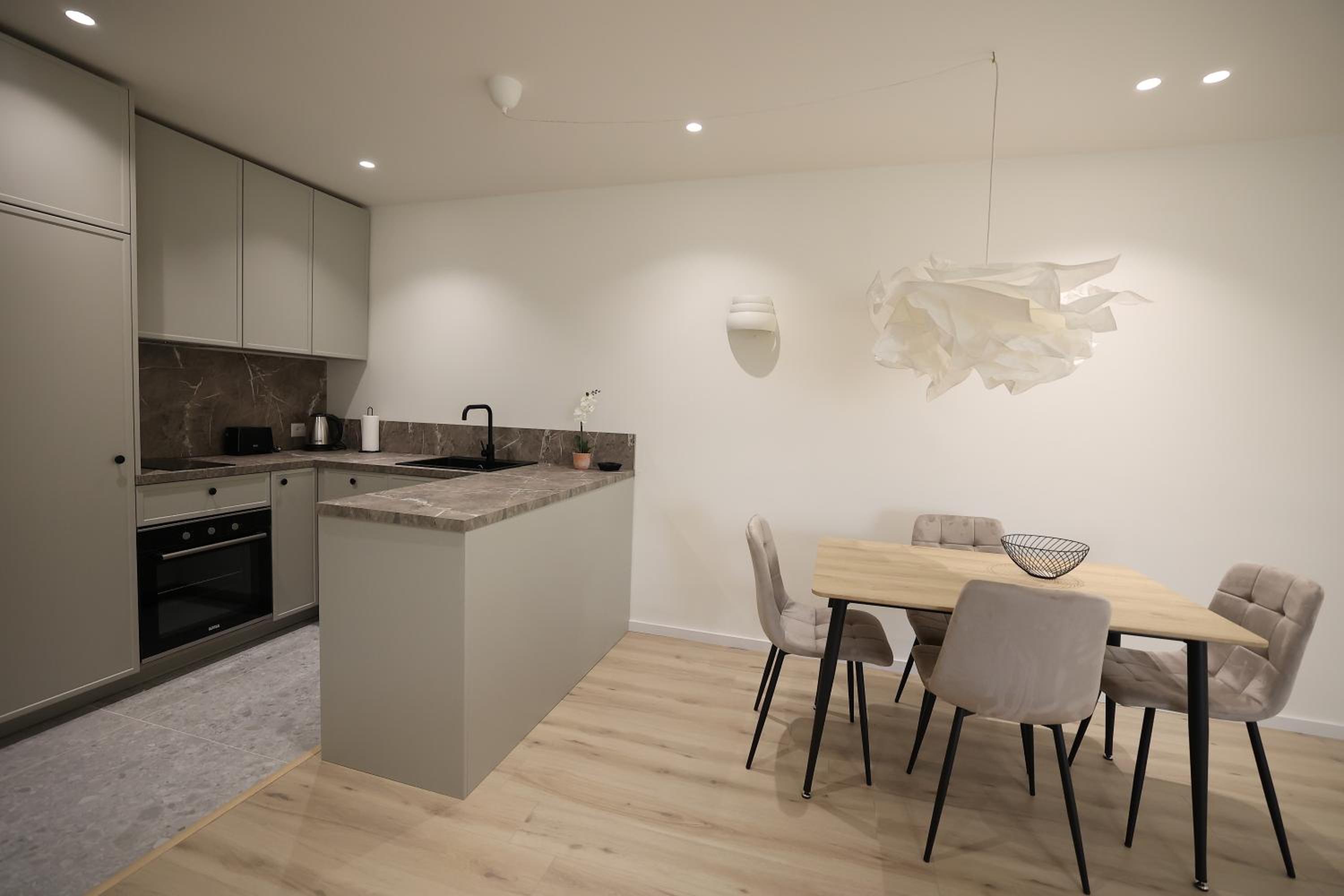 Sunshine Apartments