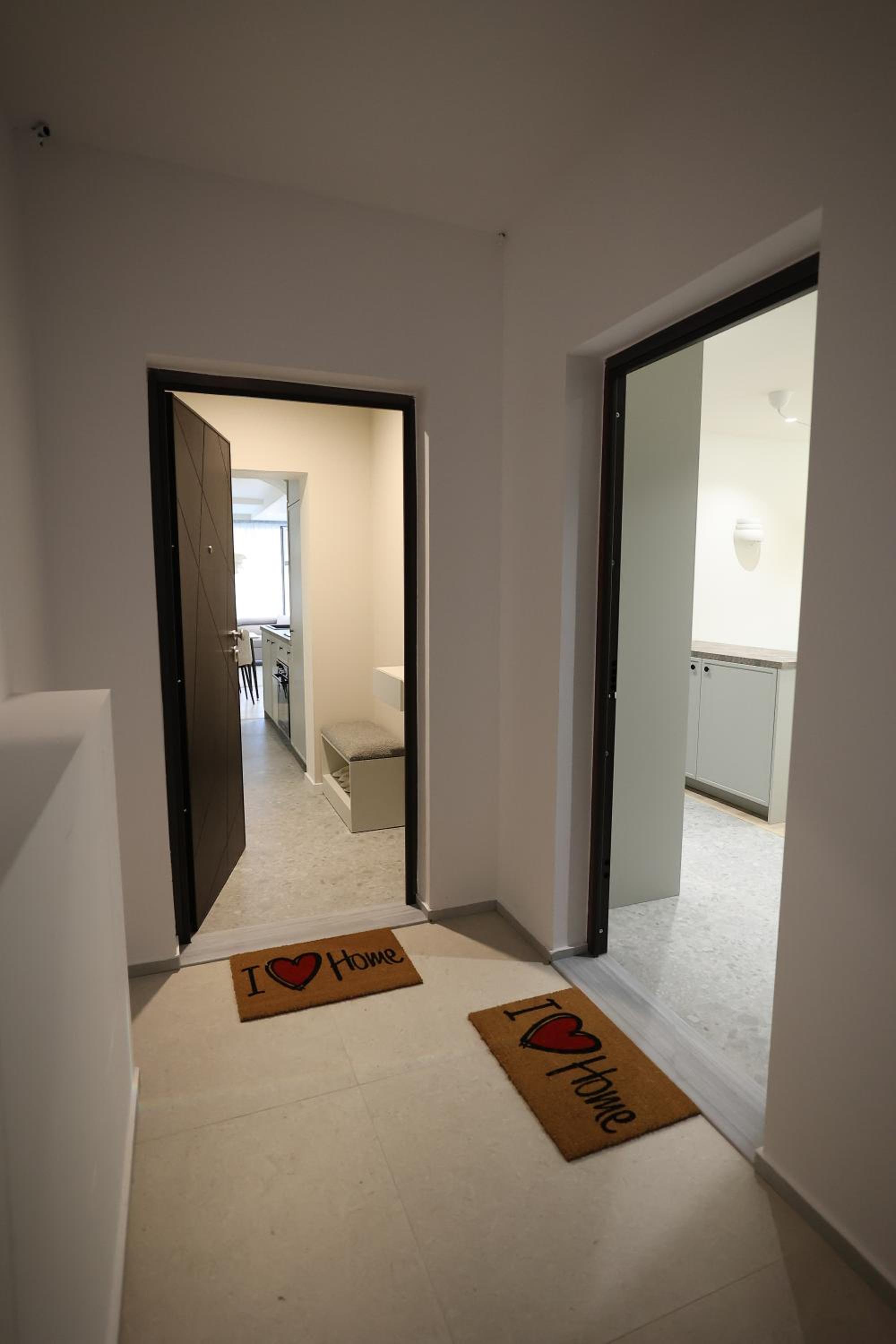 Sunshine Apartments