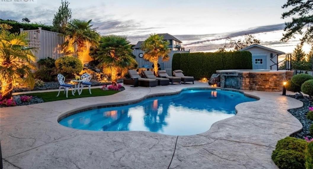 Oceanfront Gated villa