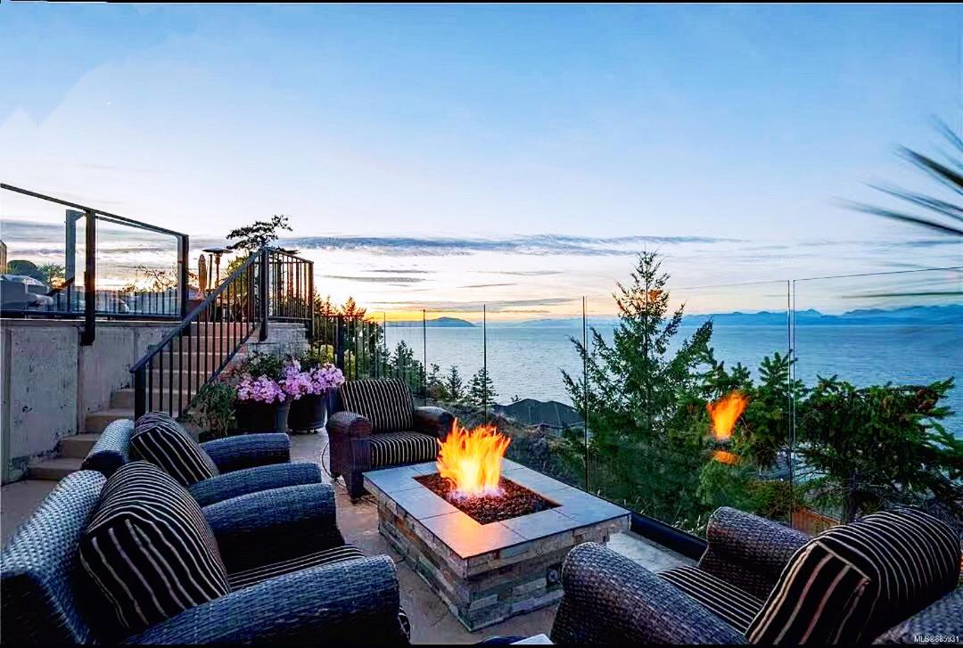 Oceanfront Gated villa