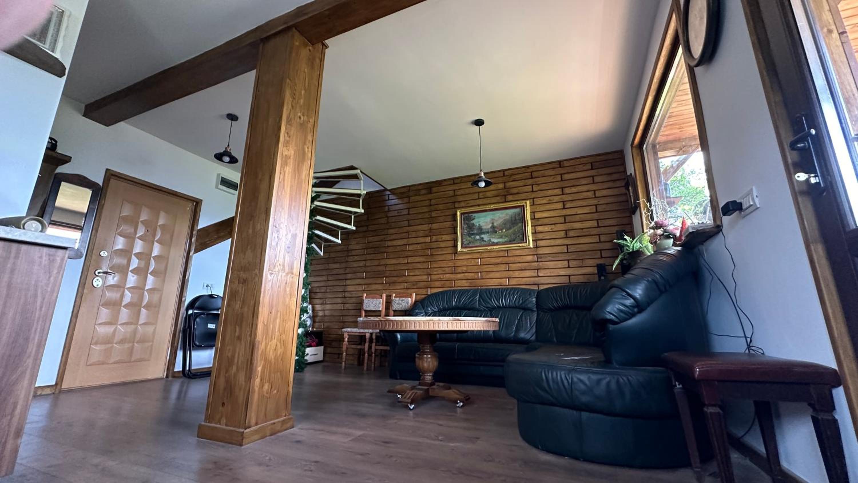 Cabana de lemn Lacul Bicaz