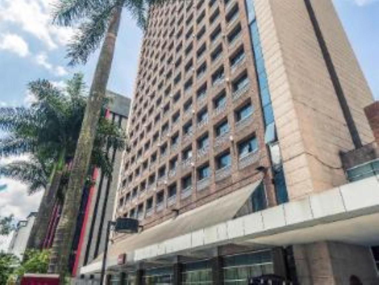 Flat em hotel na Bela Vista R Maestro Cardim