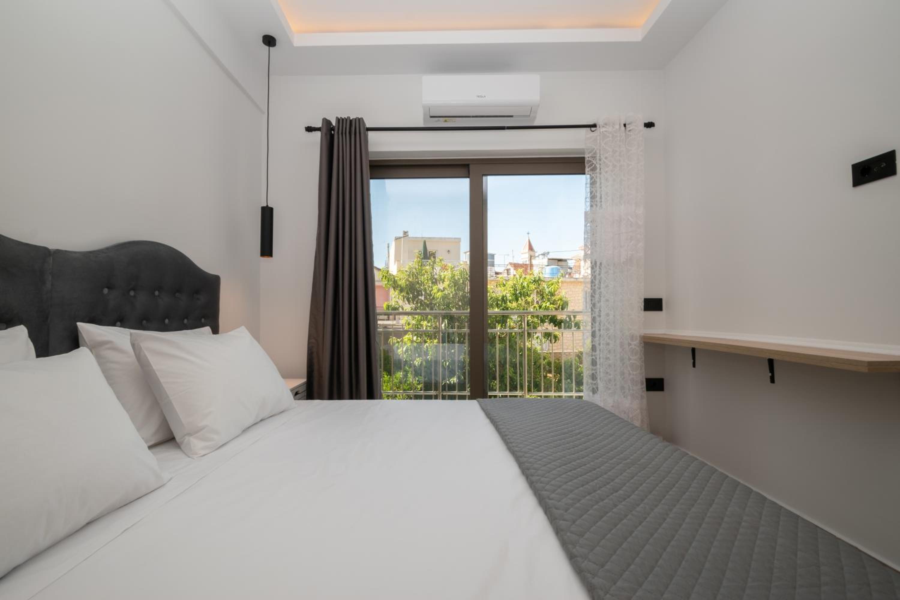 Zante Center Suite A photo 2