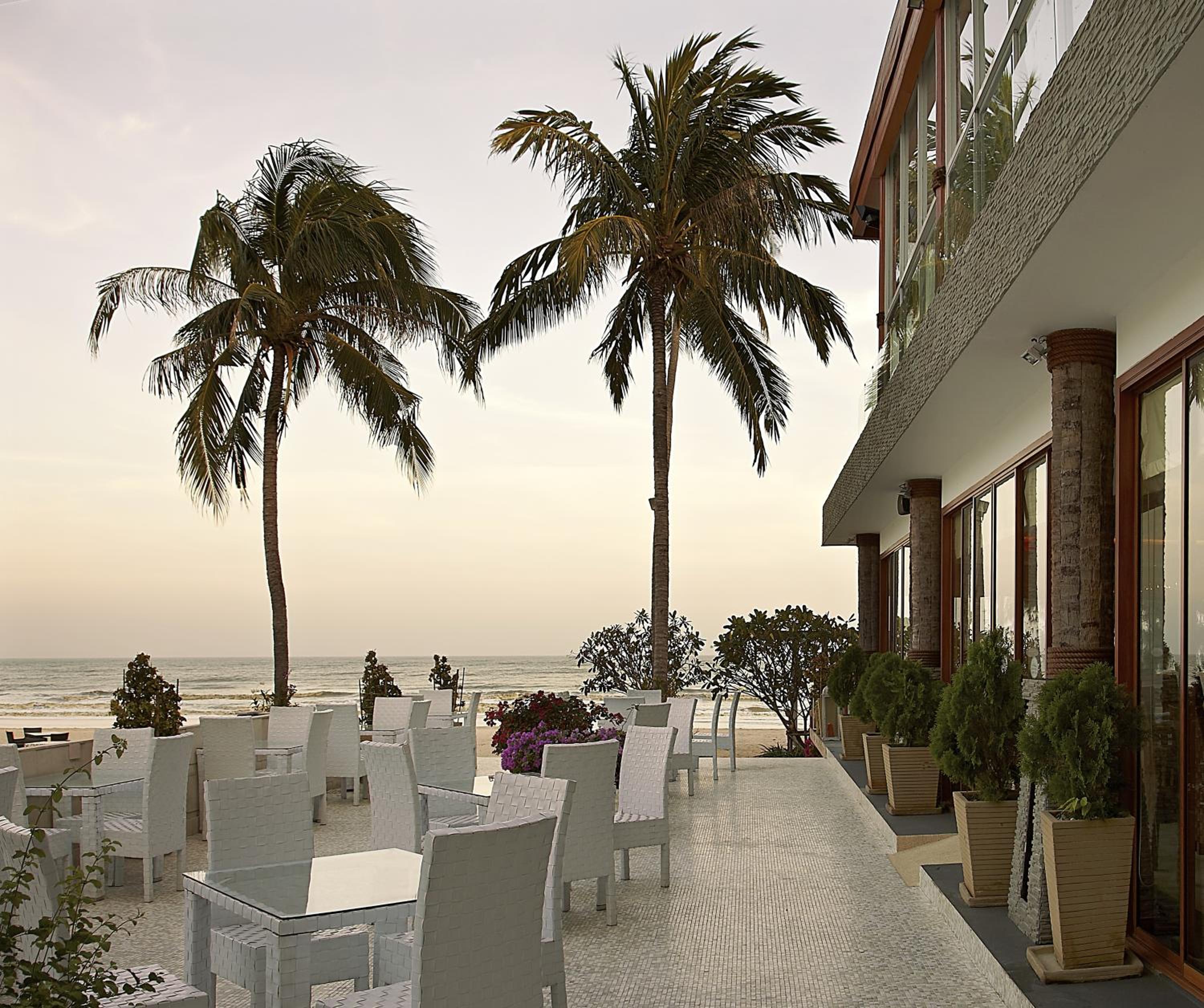 Hotel Dhevan Dara Beach Villa Kuiburi - Image 1