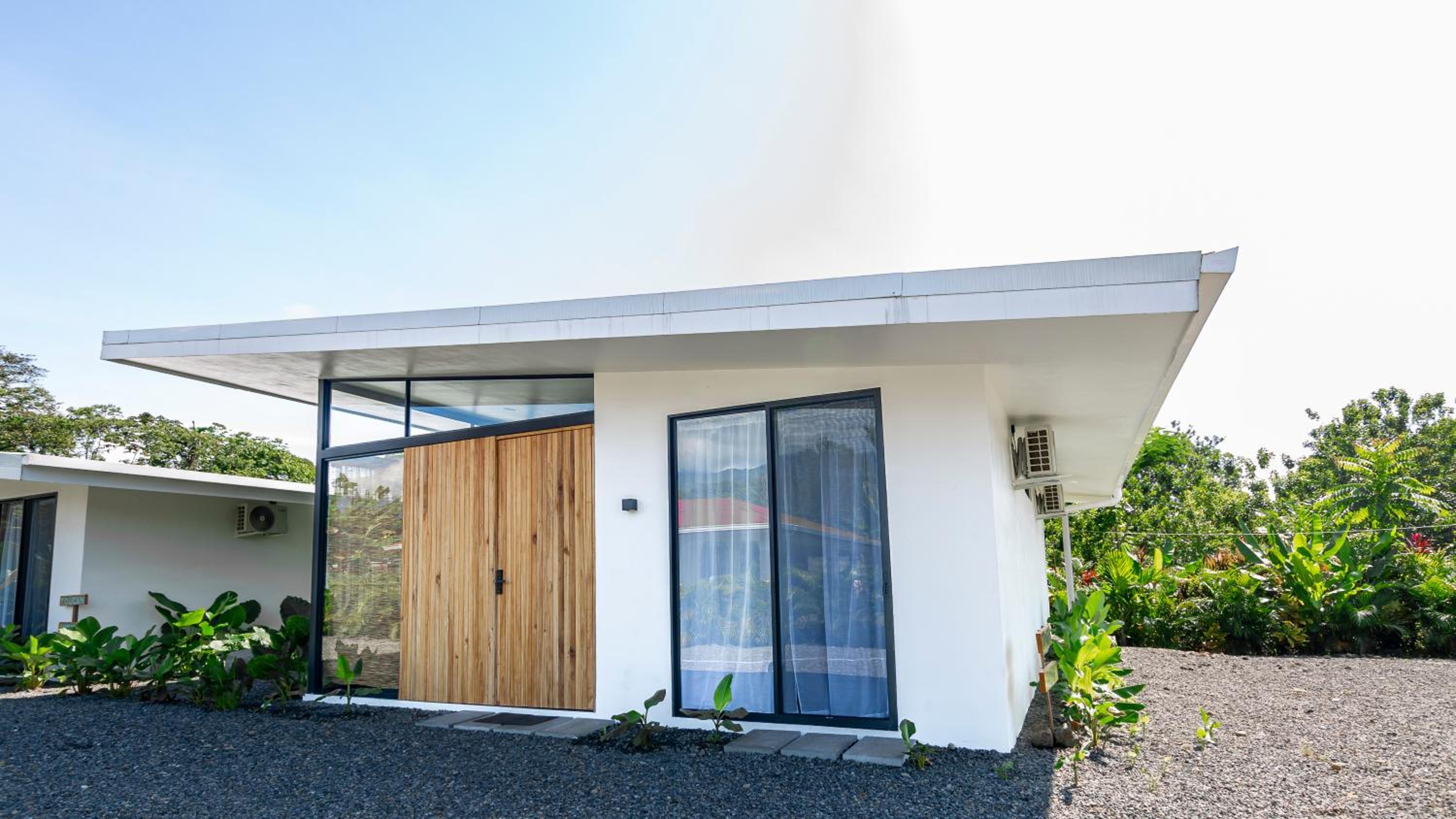 Villa Tanager