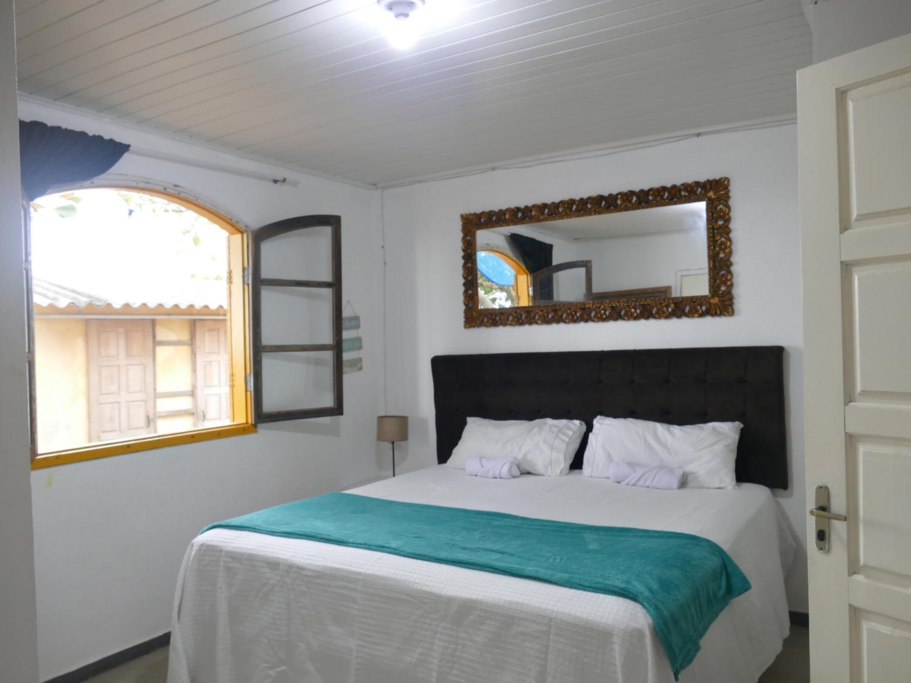 Casa pé na areia frente ao mar. Praia da Juréia.