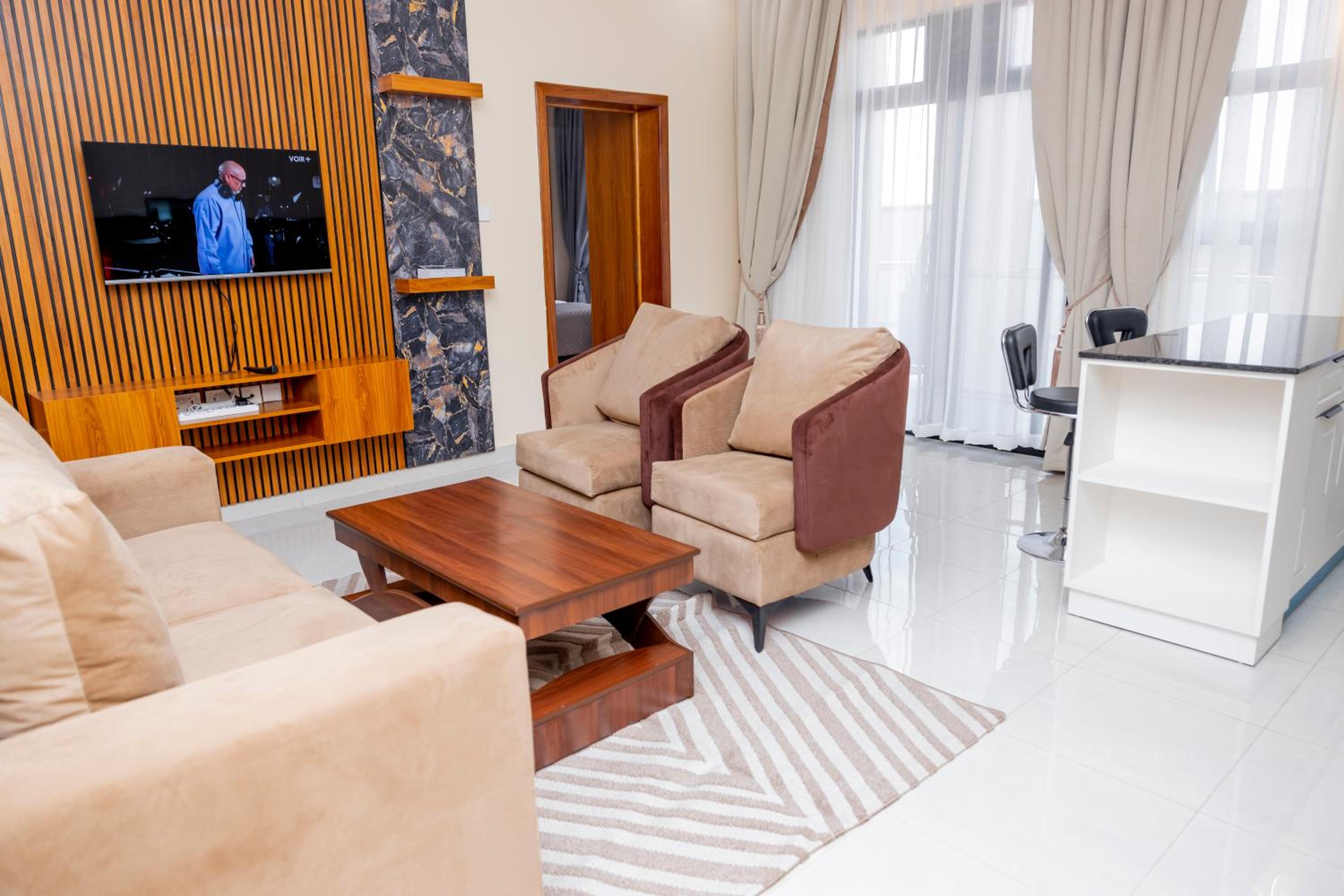 Q-Plus Apartments view 4
