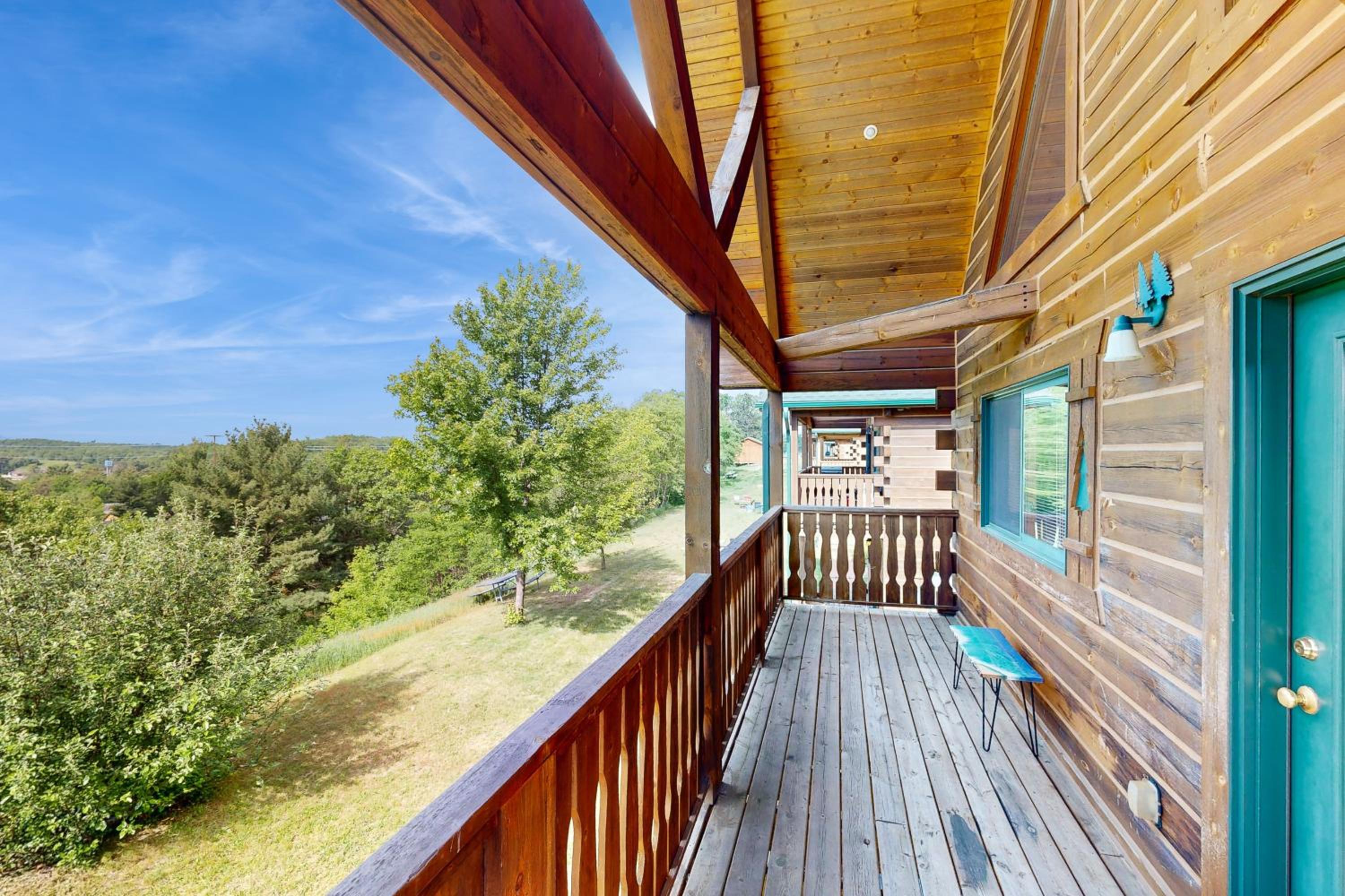 Steps to Three Bears Resort! Outdoorsy Escape
