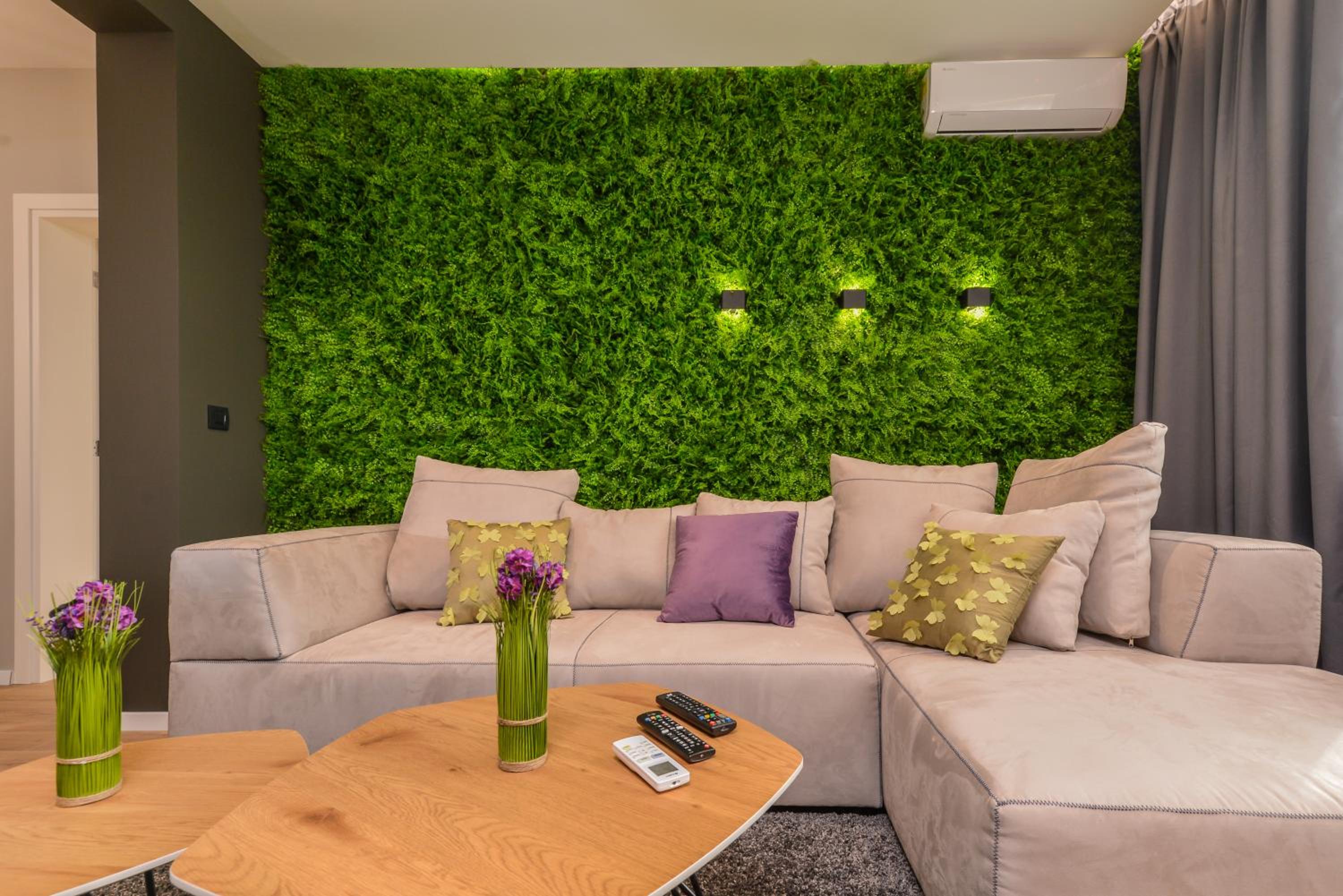 Elegant 2-BDR 2-BTHR in Sofia Luxury Stay
